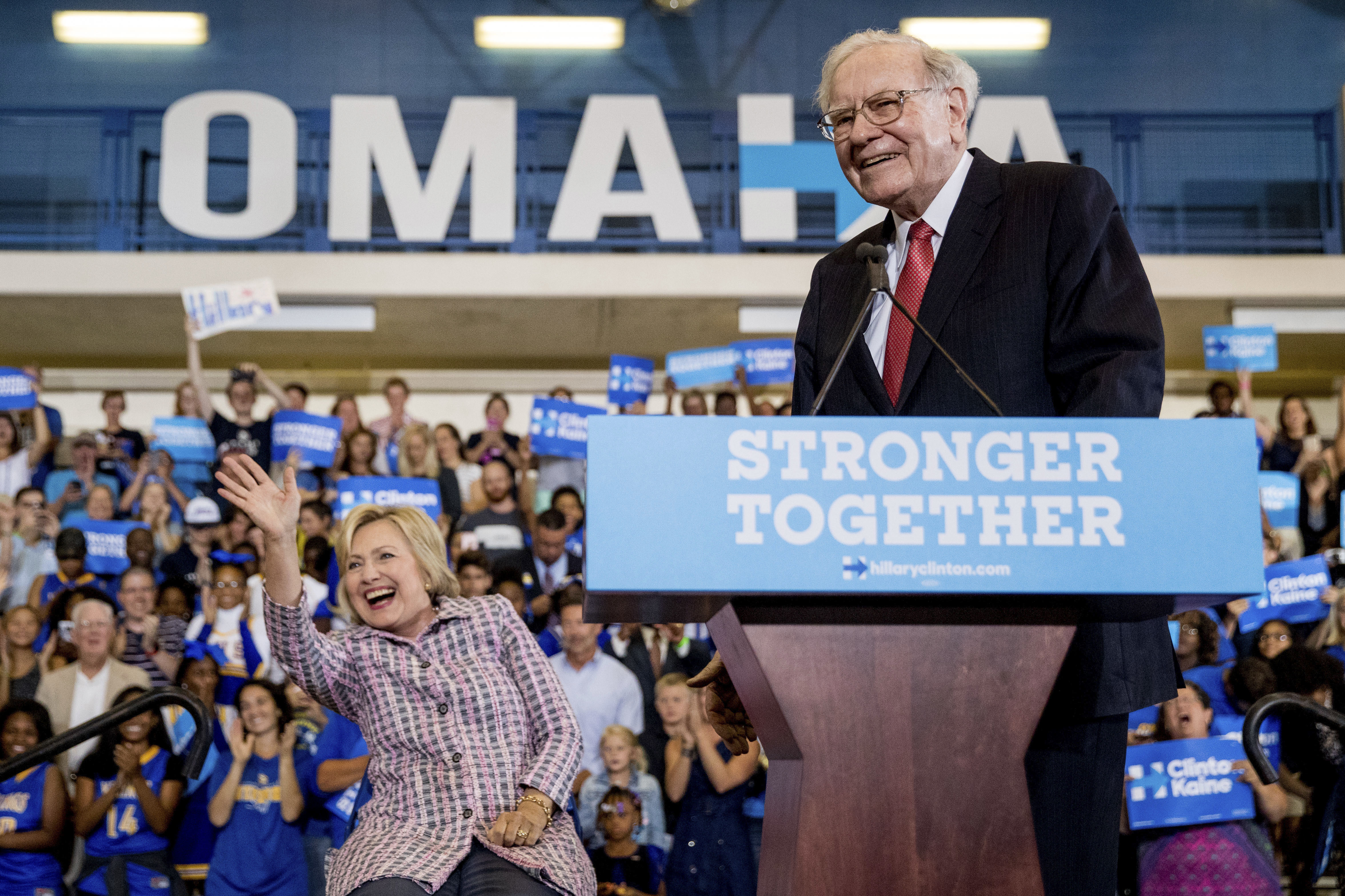 Hillary Clinton, Warren Buffett