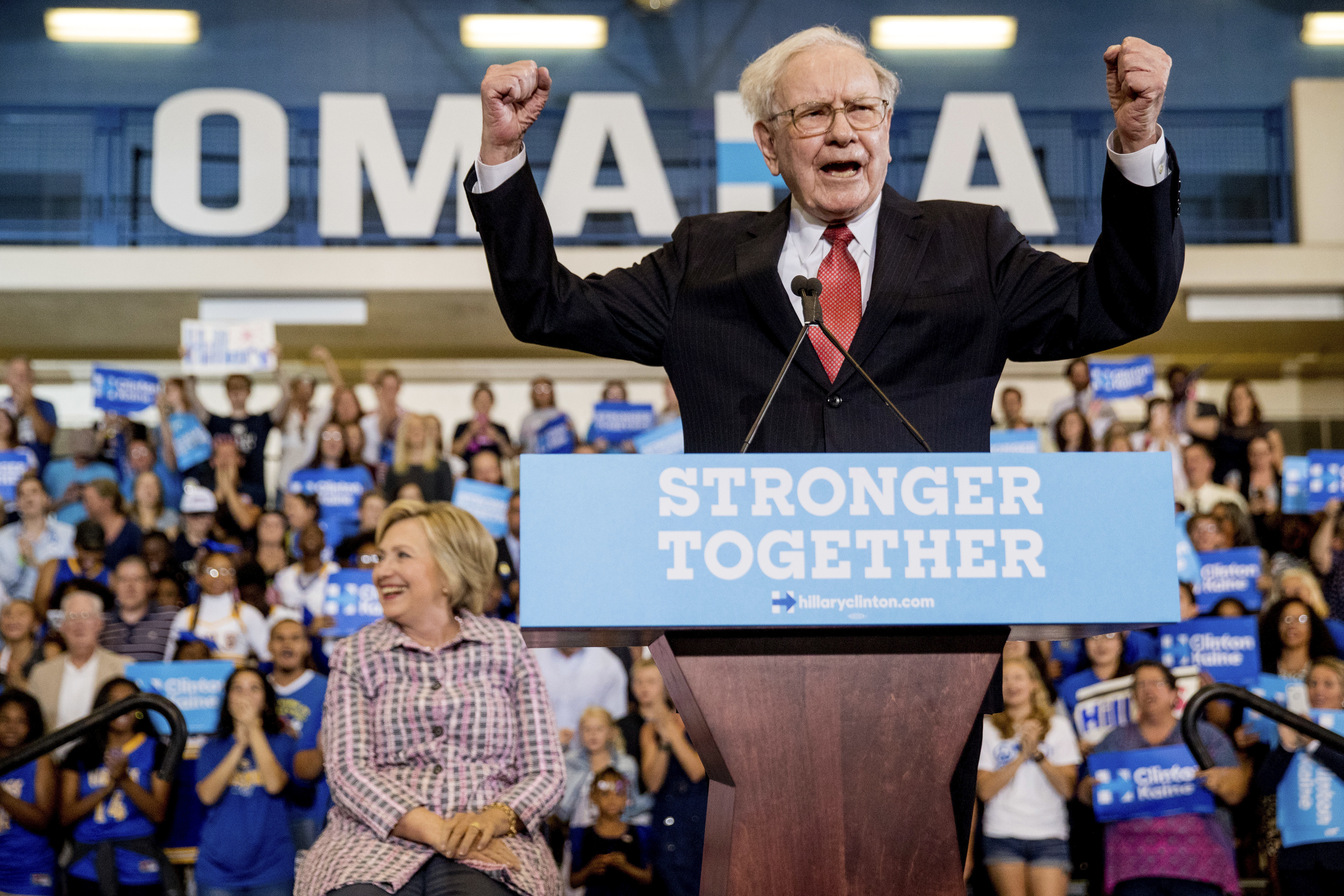 Hillary Clinton, Warren Buffett