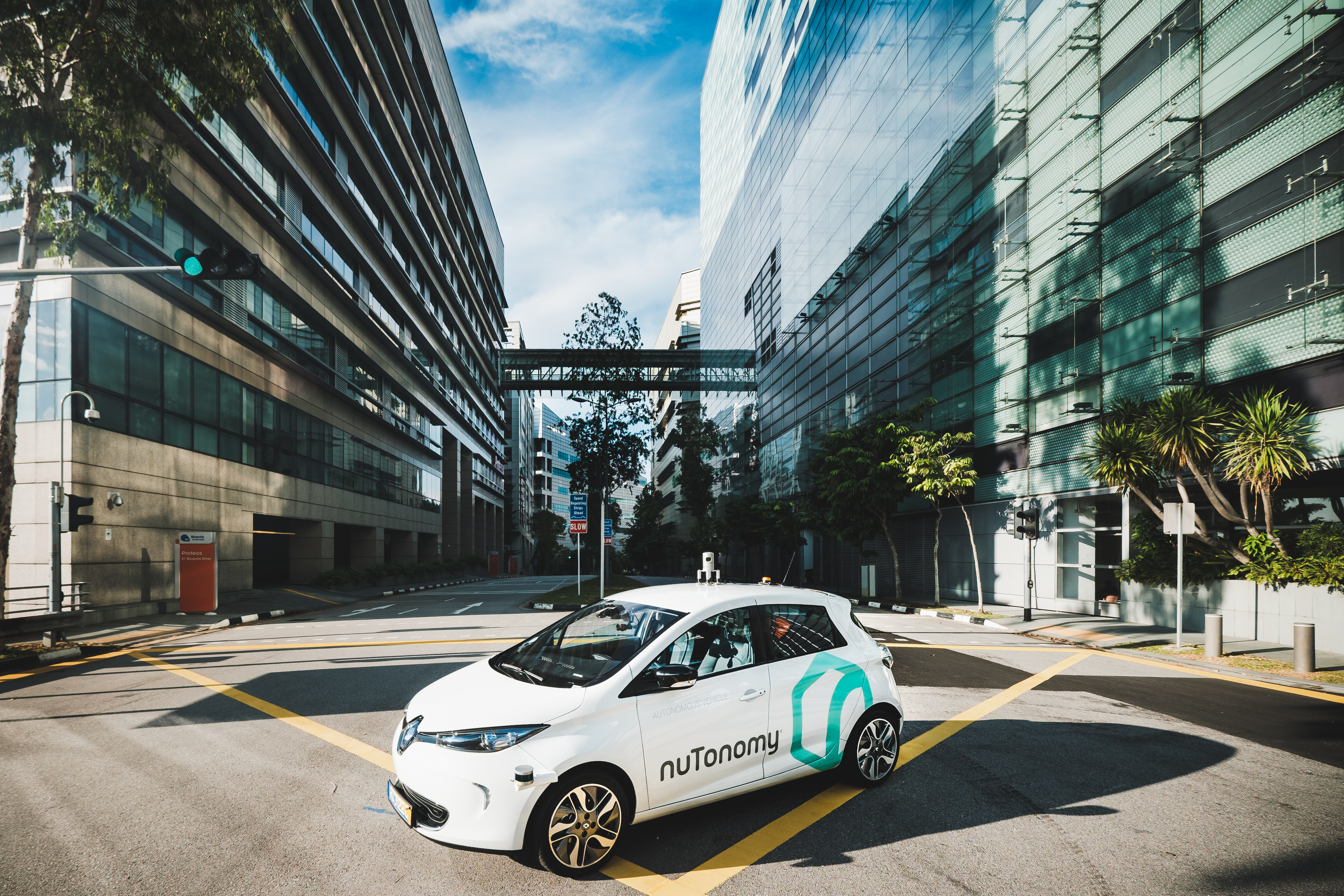 NuTonomy has launched the first public self-driving taxi service in Singapore.