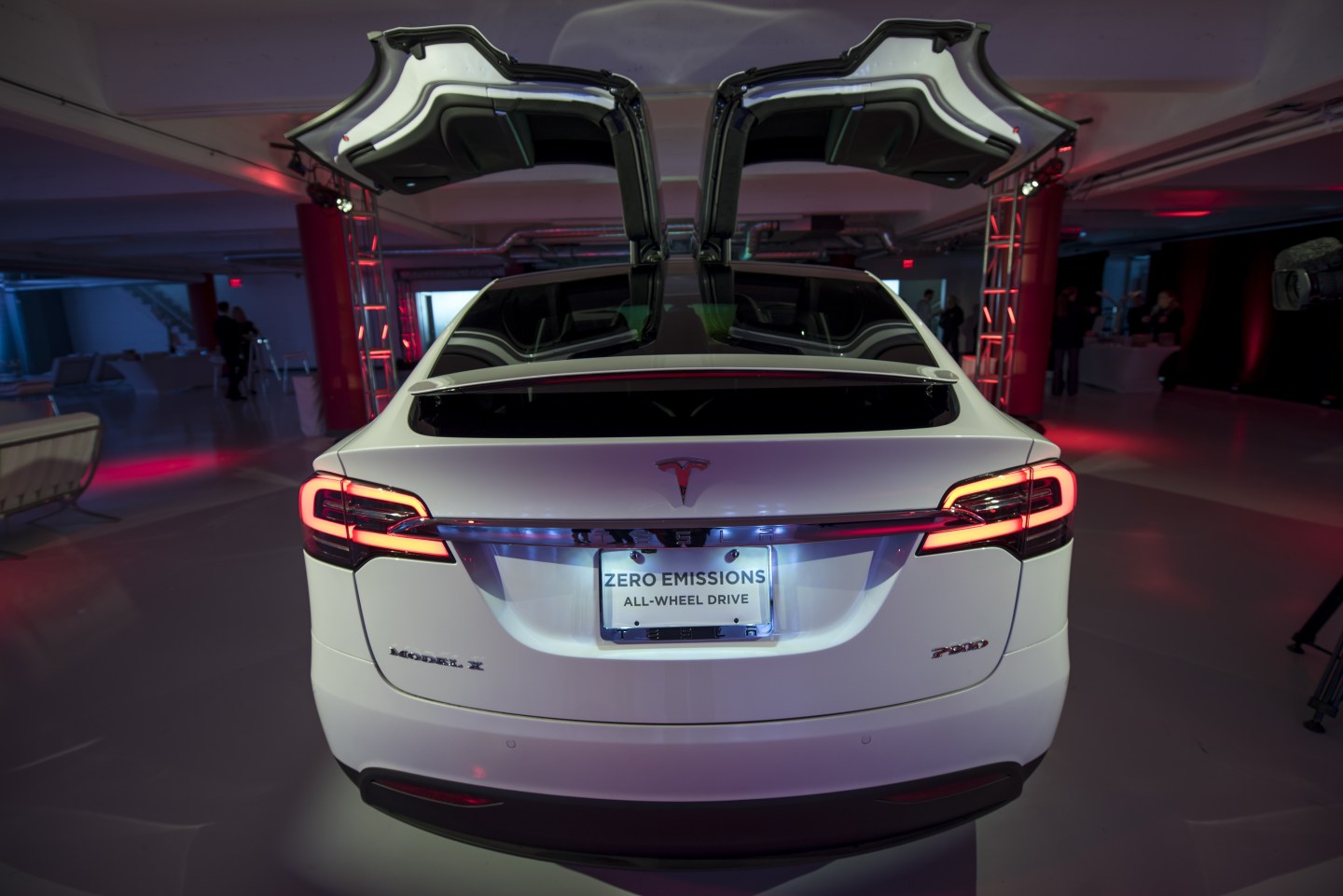 Tesla Opens Flagship San Francisco Store