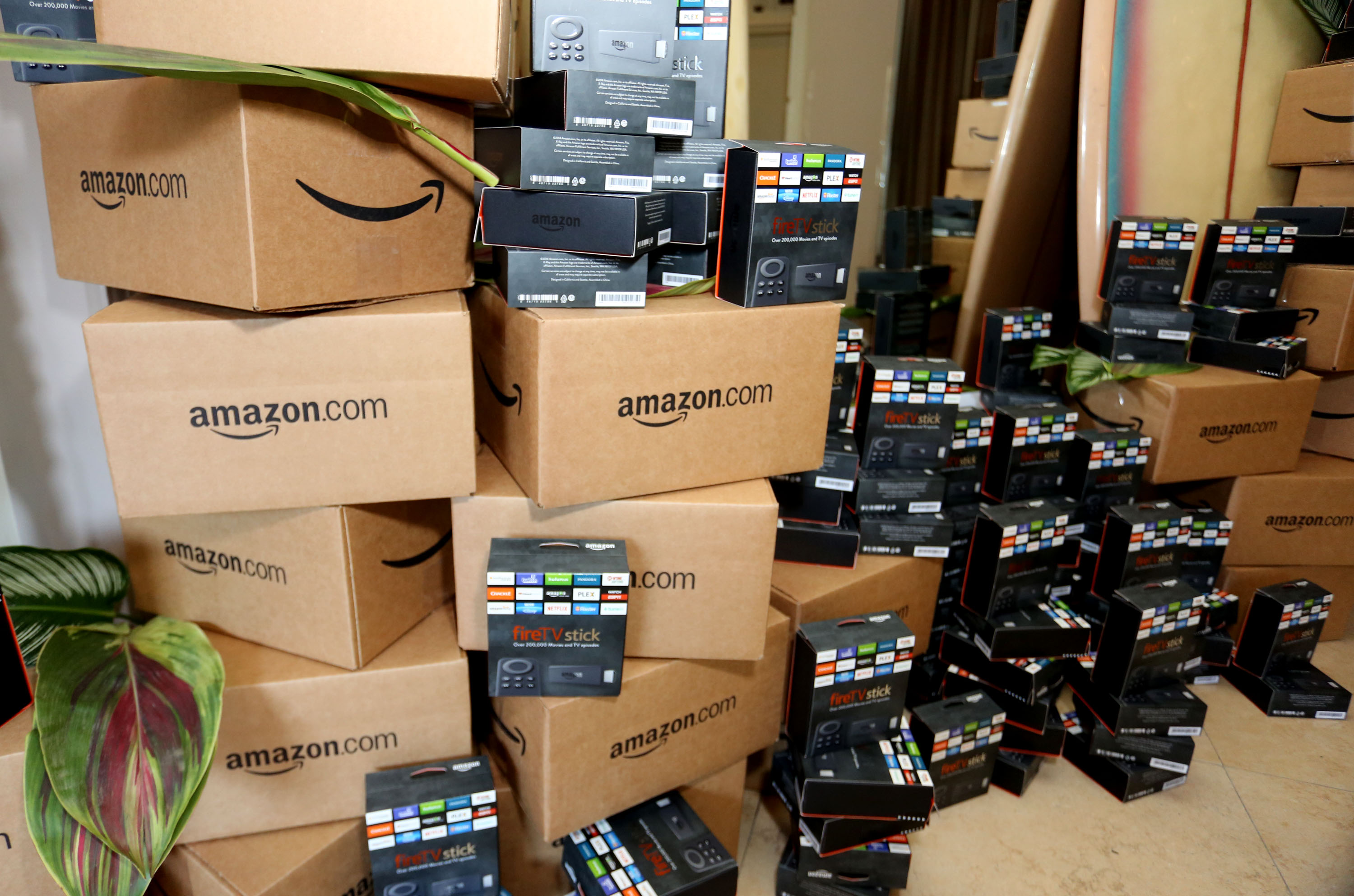 Amazon Prime Summer Soiree Hosted By Erin And Sara Foster