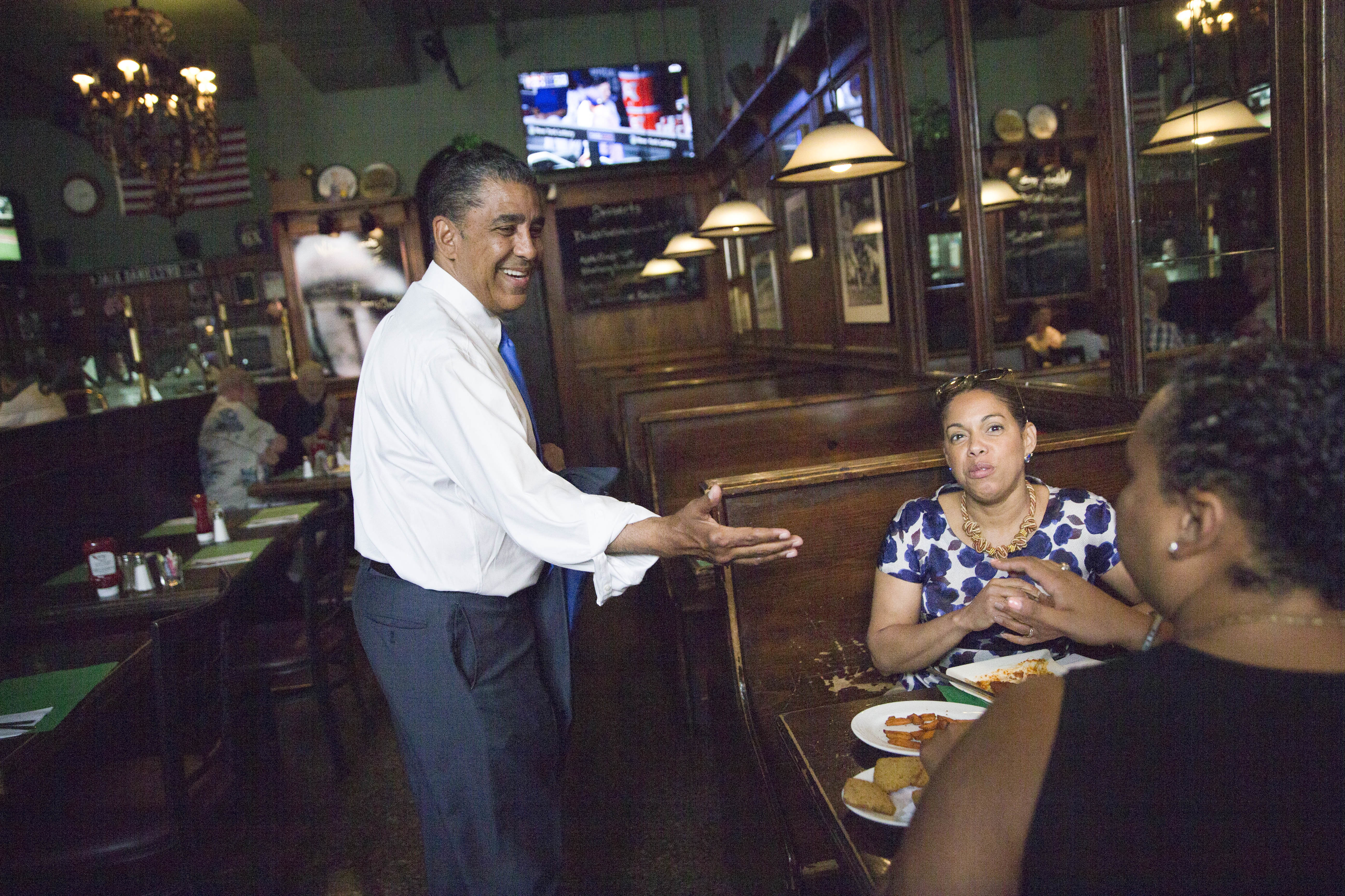 Adriano Espaillat