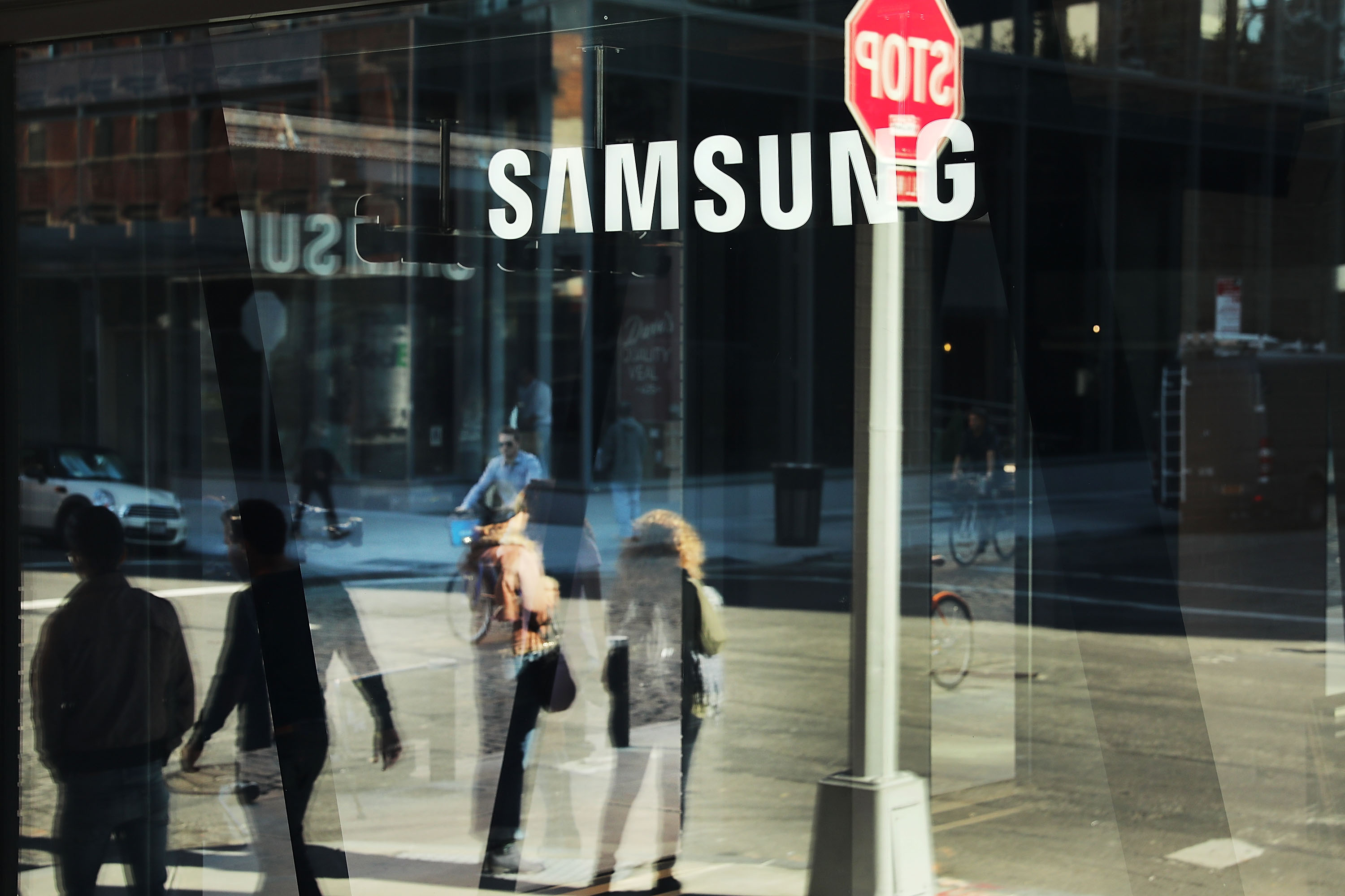 Samsung Discontinues Production And Sale Of Defective Galaxy Note 7