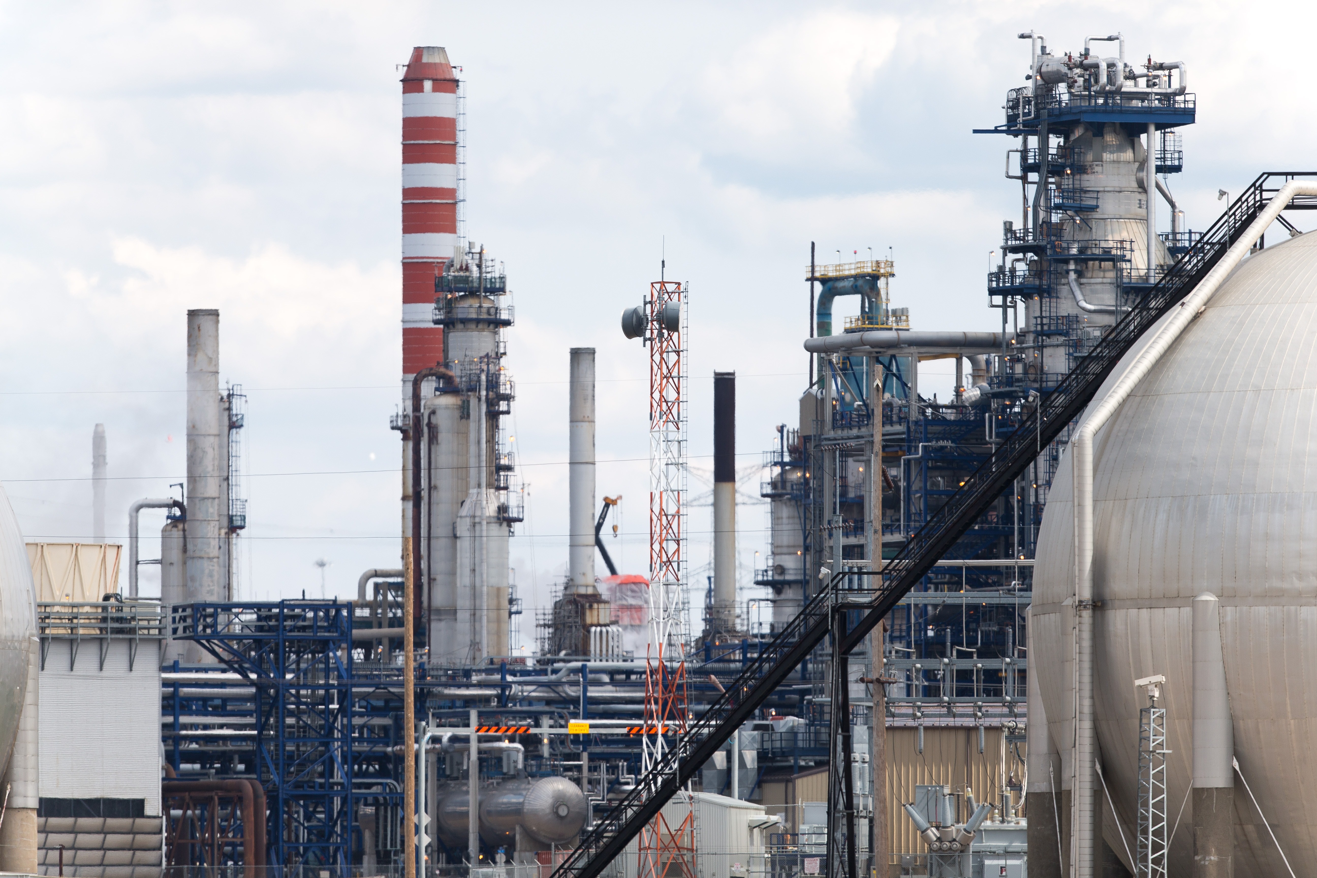 CANADA-ECONOMY-OIL