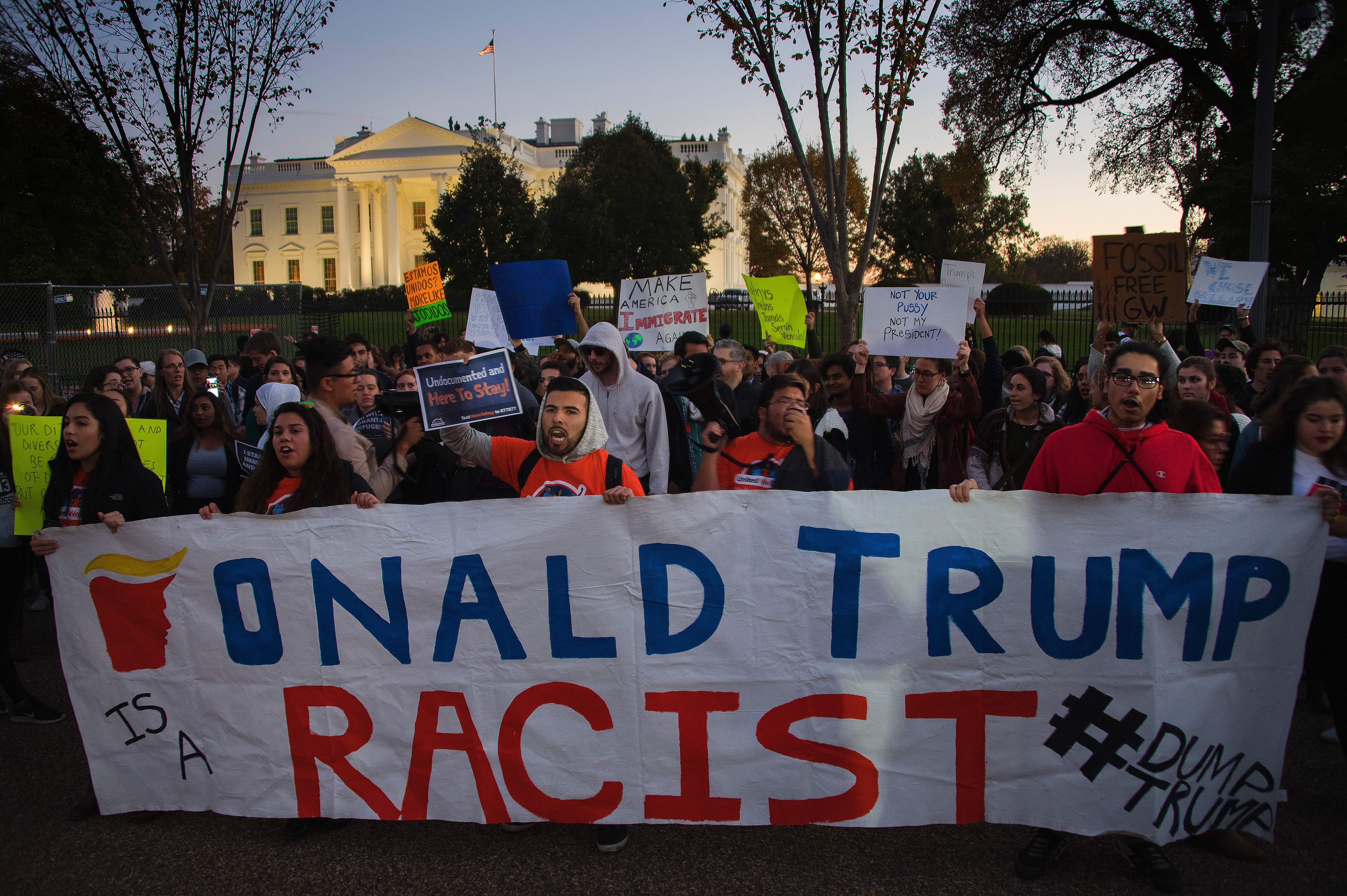 US-VOTE-PROTESTS-TRUMP