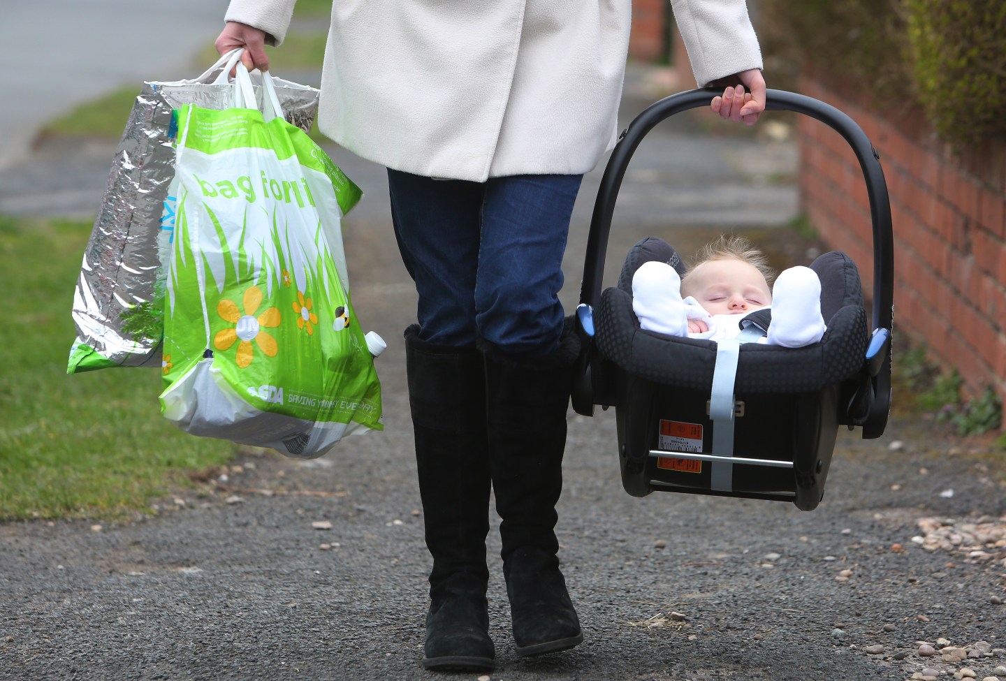Moms Have It Tougher Than Dads: What We Found in Thousands of Working Parent Surveys