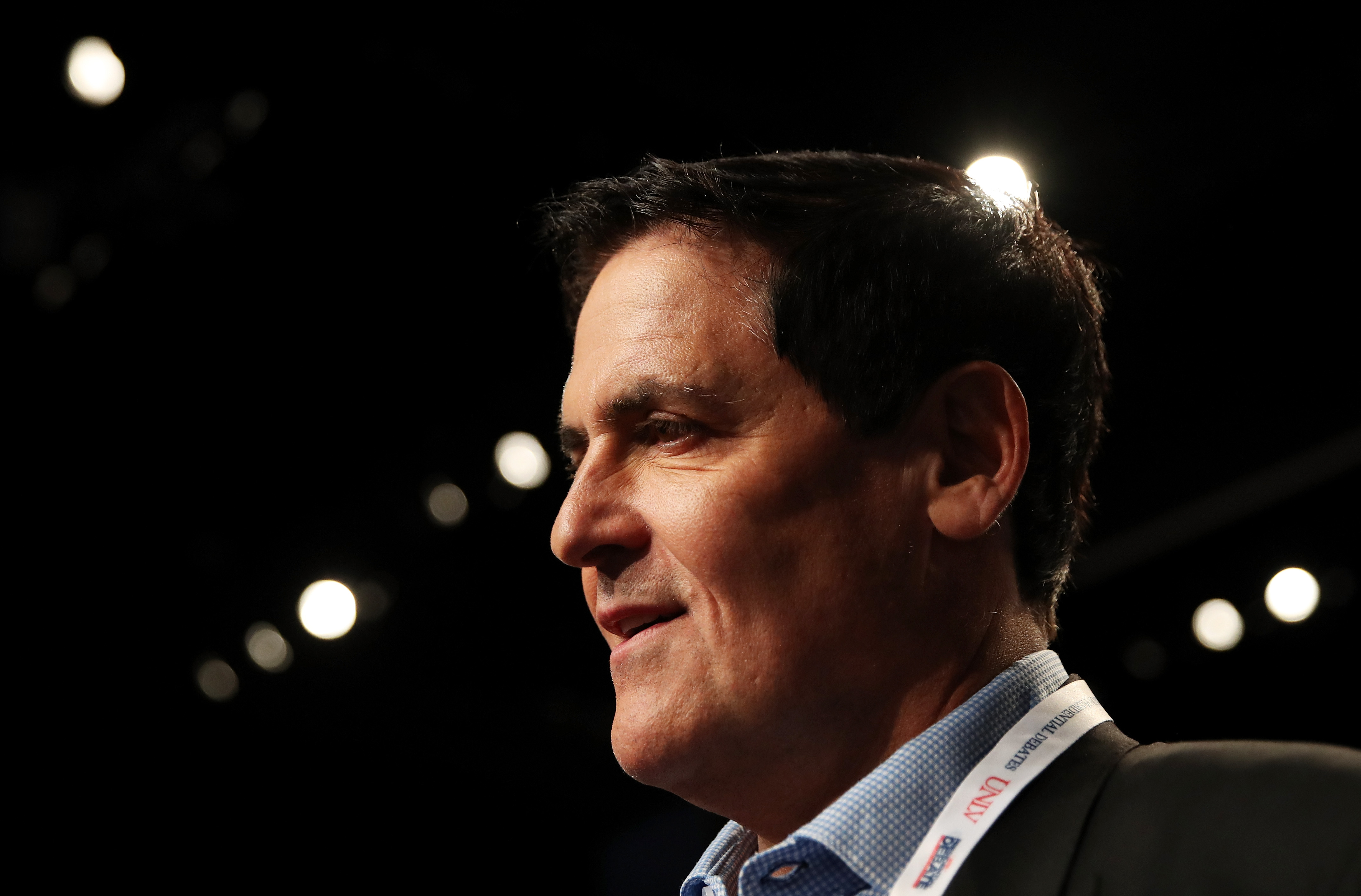 Investor and Dallas Mavericks owner Mark Cuban arrives before the start of the third U.S. presidential debate at the Thomas & Mack Center on October 19, 2016 in Las Vegas, Nevada.