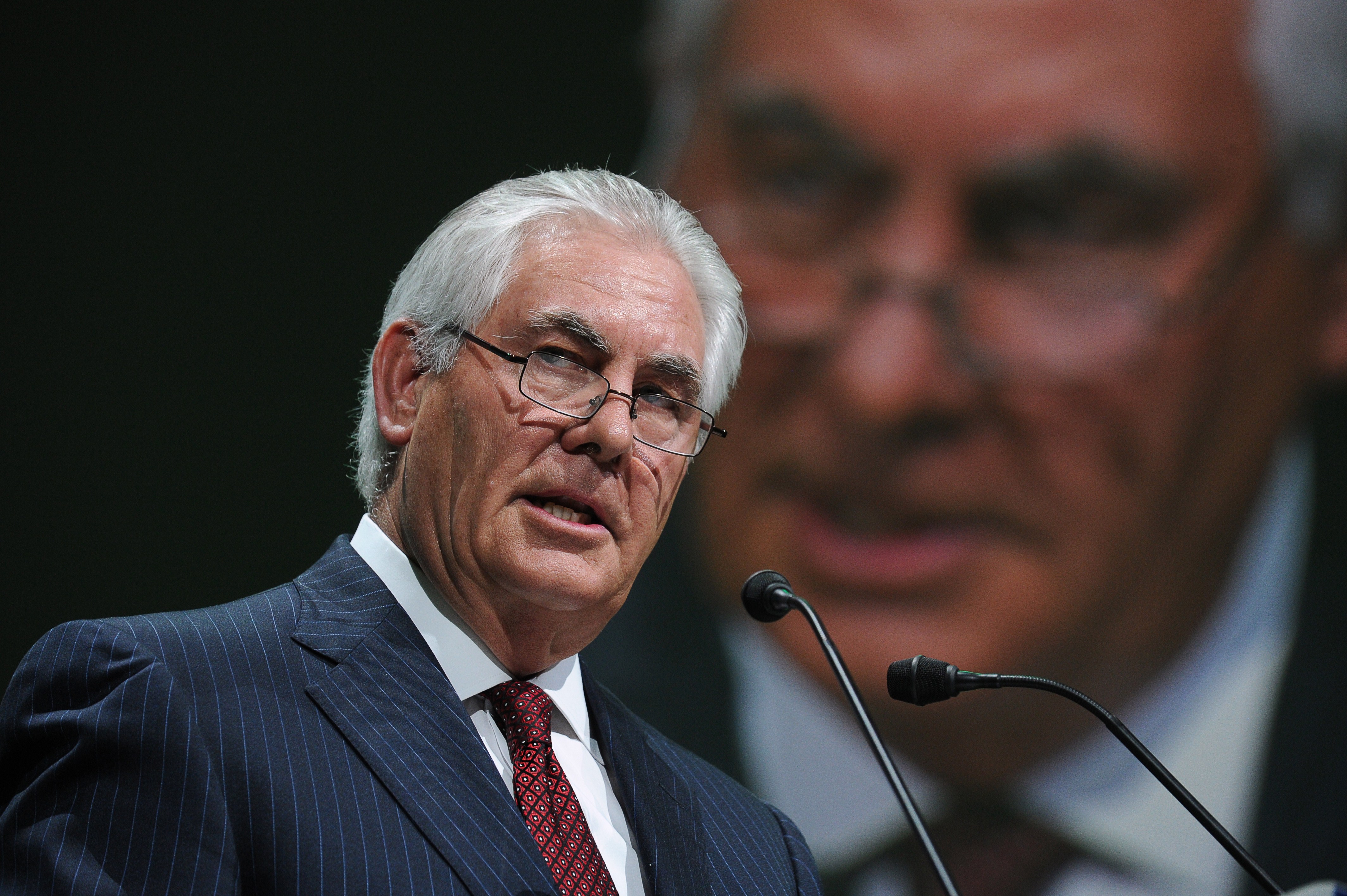 FRANCE-GAS-CONFERENCE