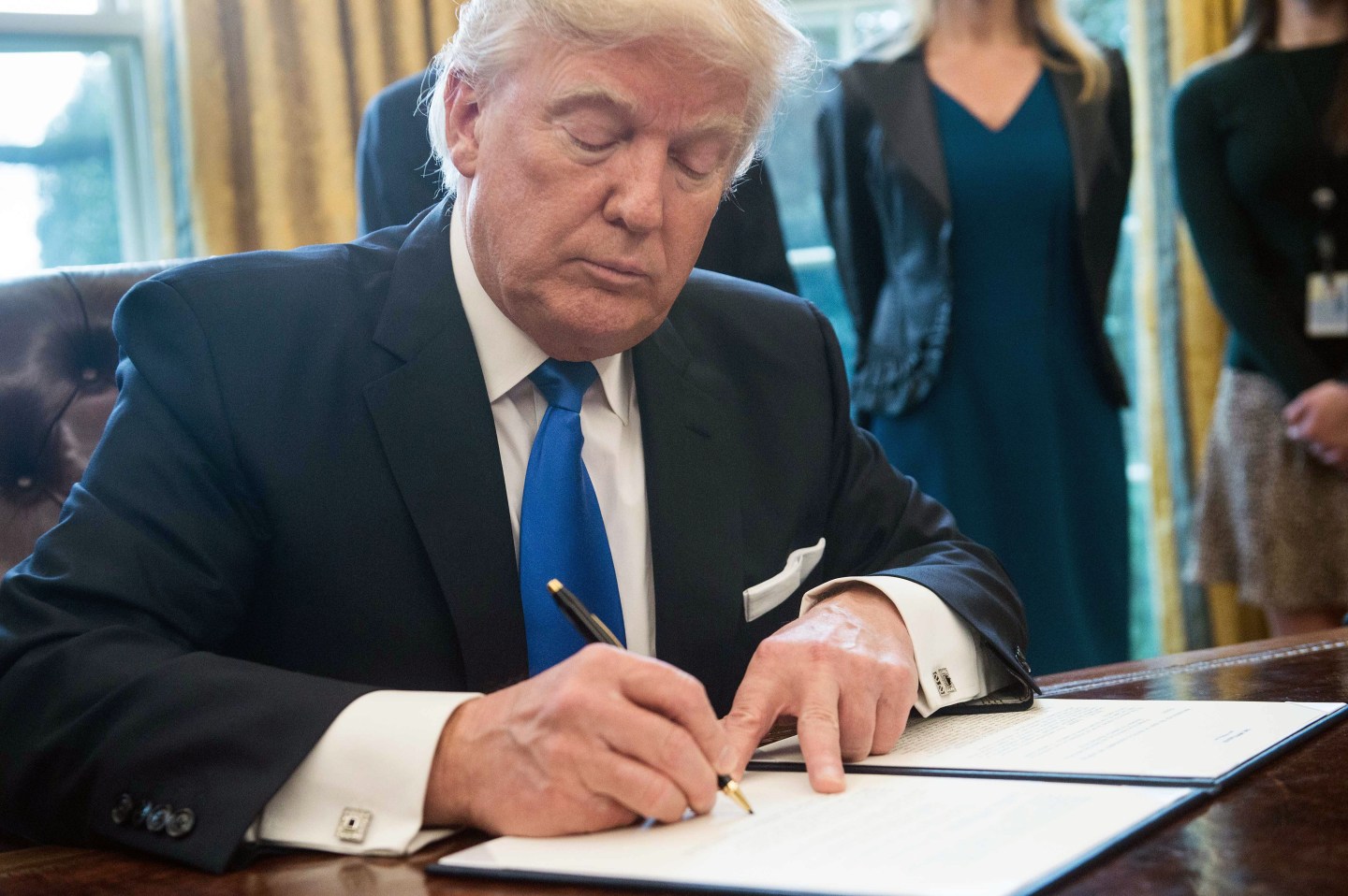 US-POLITICS-OIL-CANADA