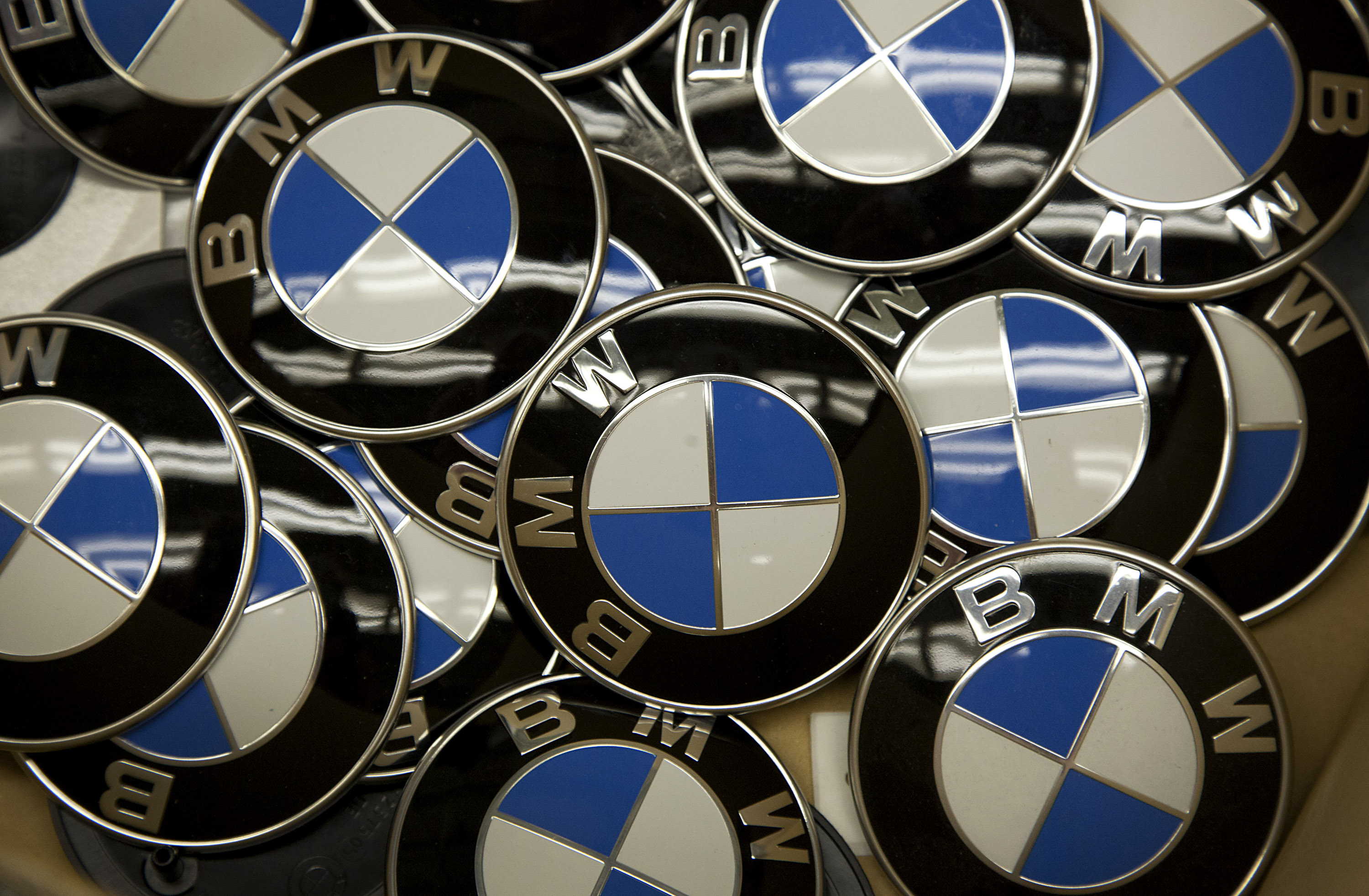 BMW Plans To Invest $900 Million At U.S. Plant For New X4 SUV