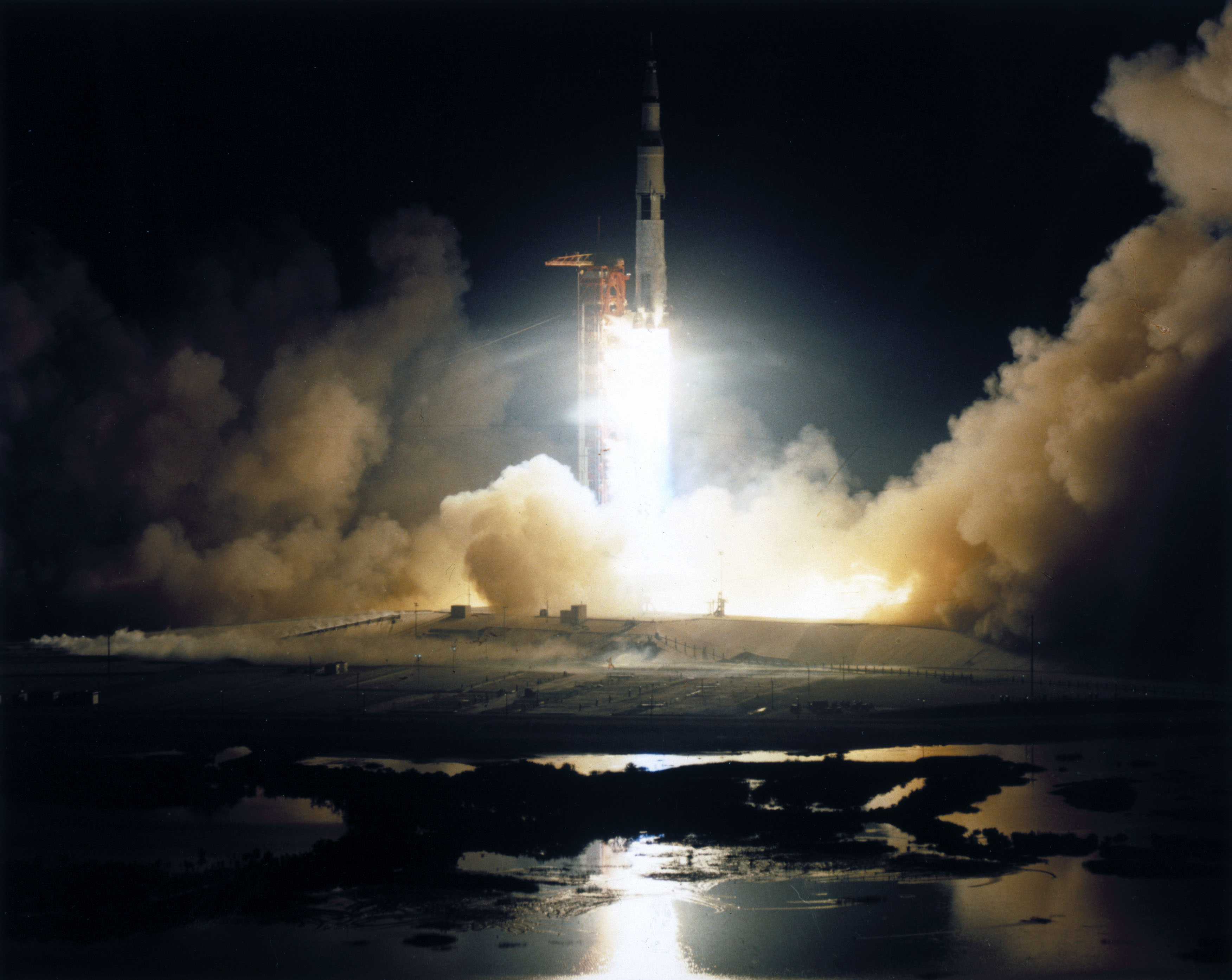 Launch of the Apollo 17 mission, 1972.