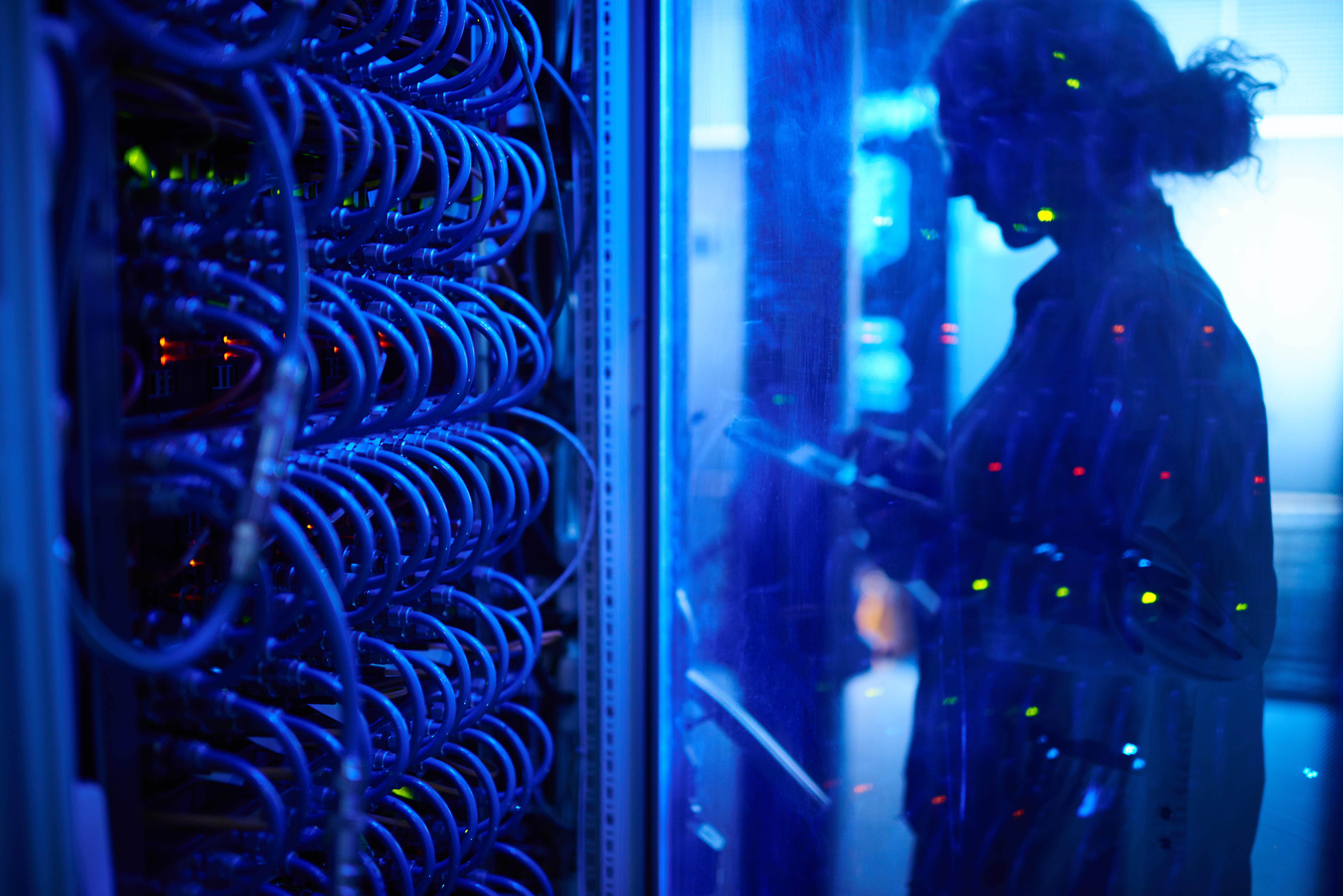 Opportunistic Supercomputing