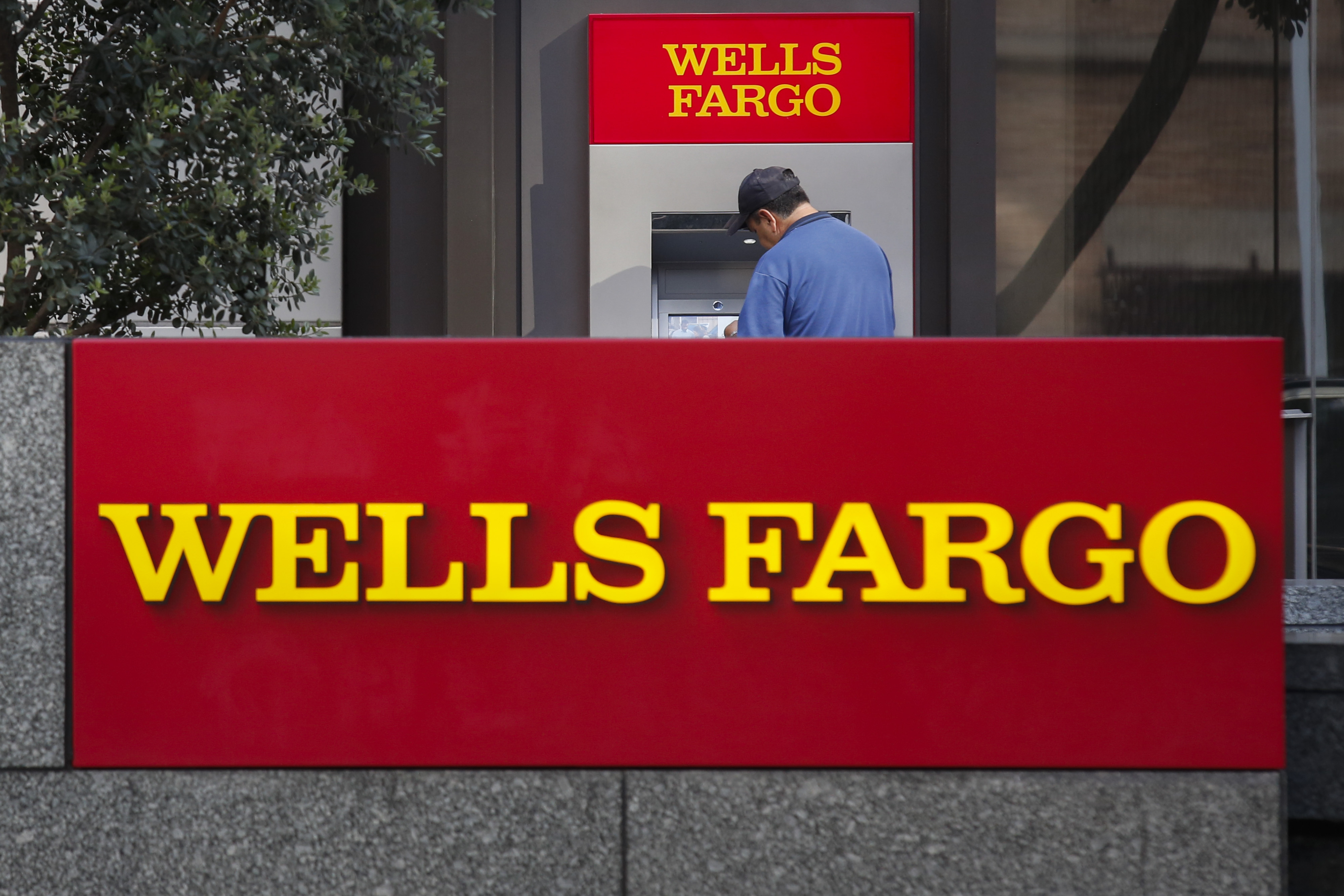 JPMorgan Chase &amp; Co. And Wells Fargo &amp; Co. Bank Branches Ahead Of Earnings
