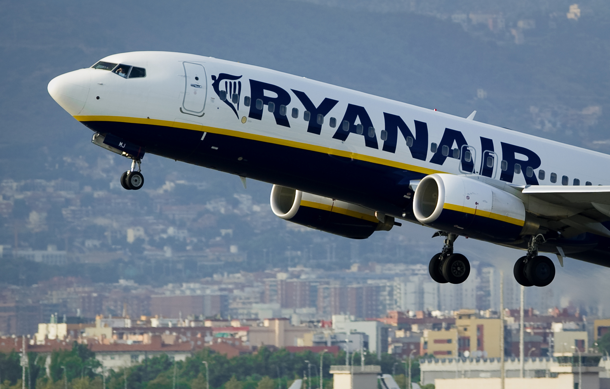 An airplane of the Irish low-cost airlin