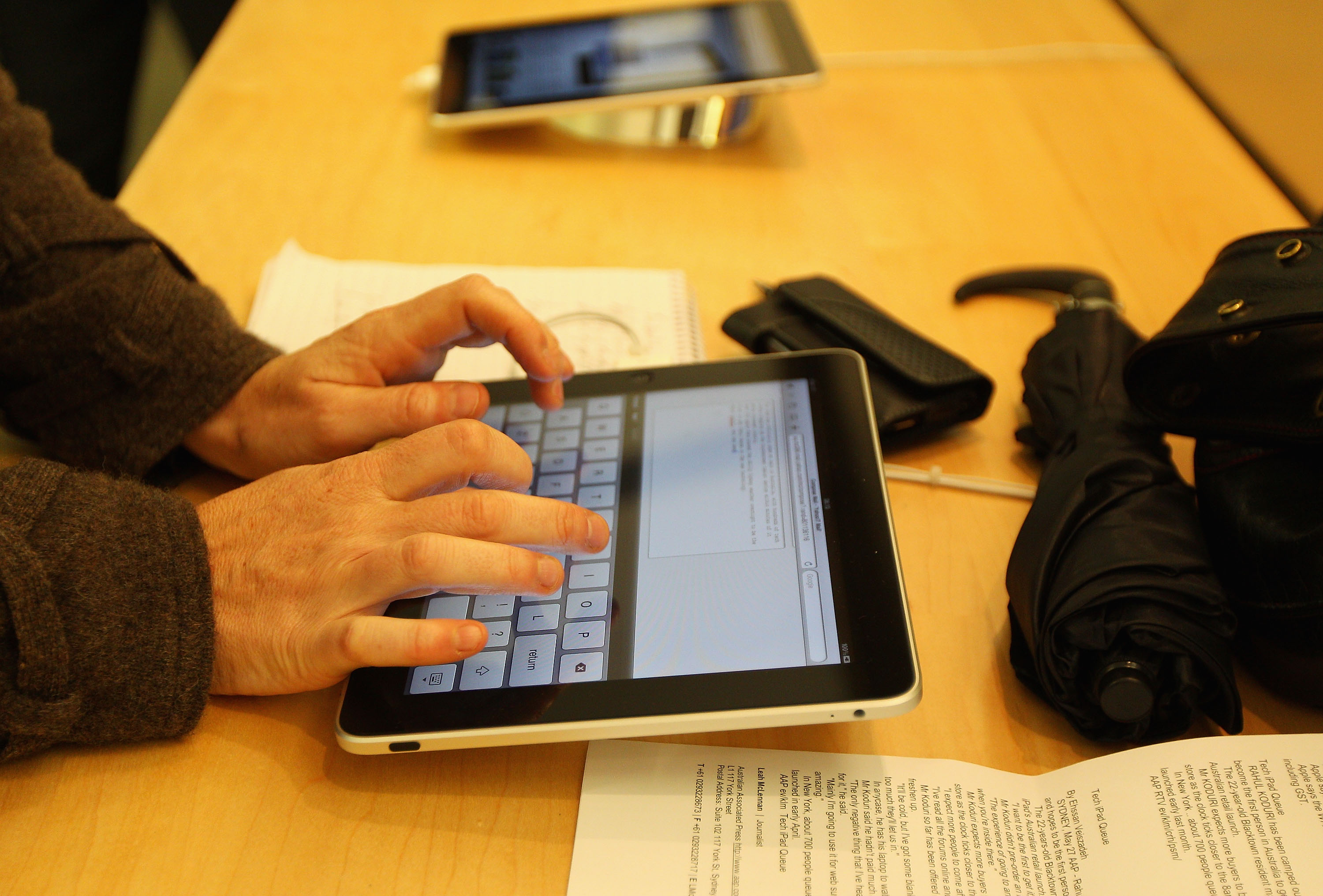 Typing Email on iPad