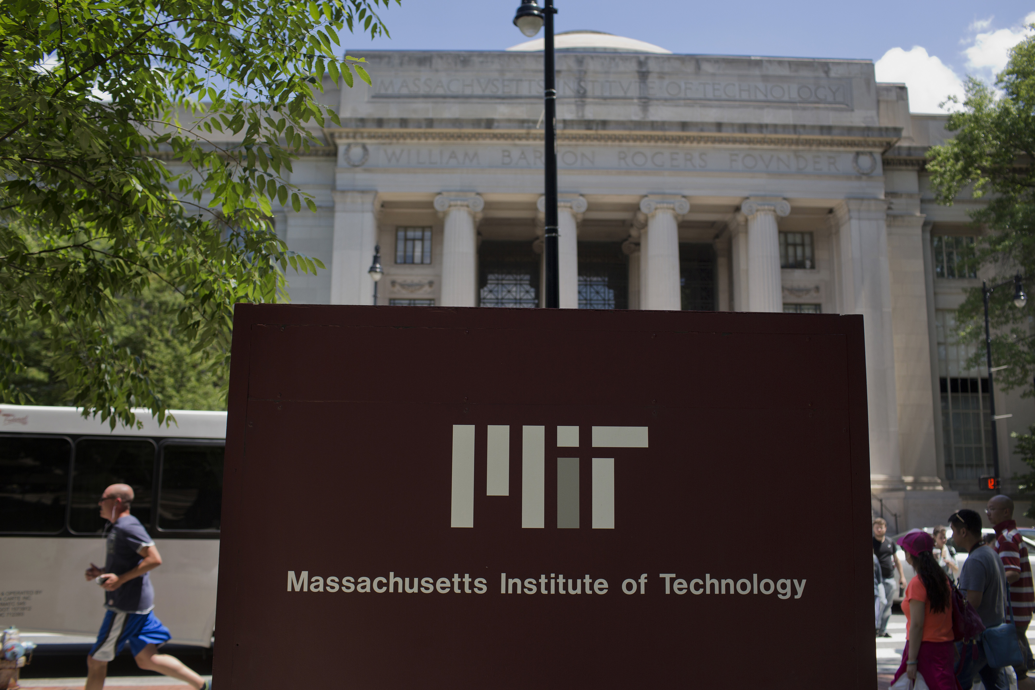 Views Of Harvard University And The Massachusetts Institute Of Technology