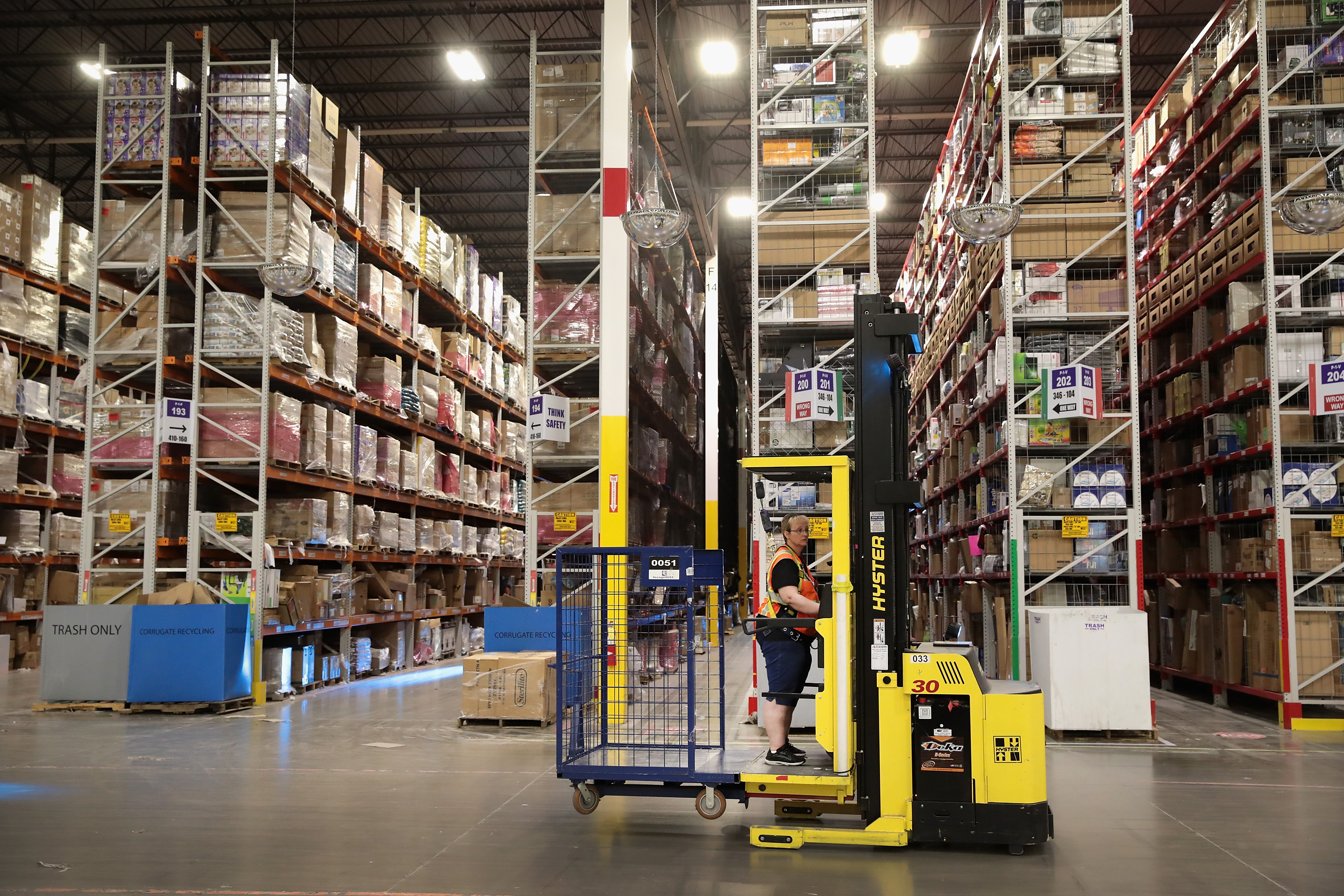 Amazon Hosts Jobs Day Across US To Hire 50,000 For Its Fulfillment Centers