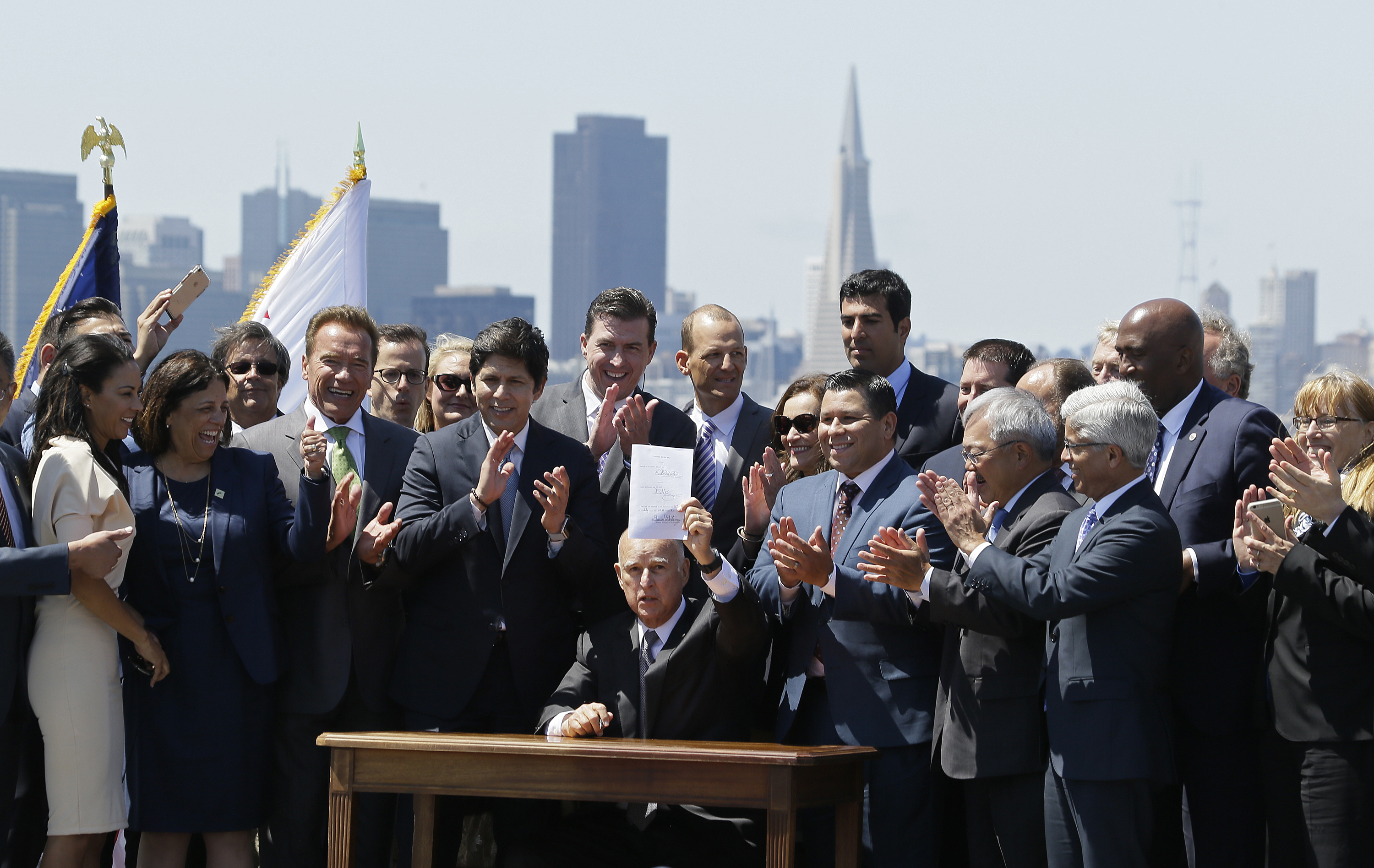 Jerry Brown, Arnold Schwarzenegger