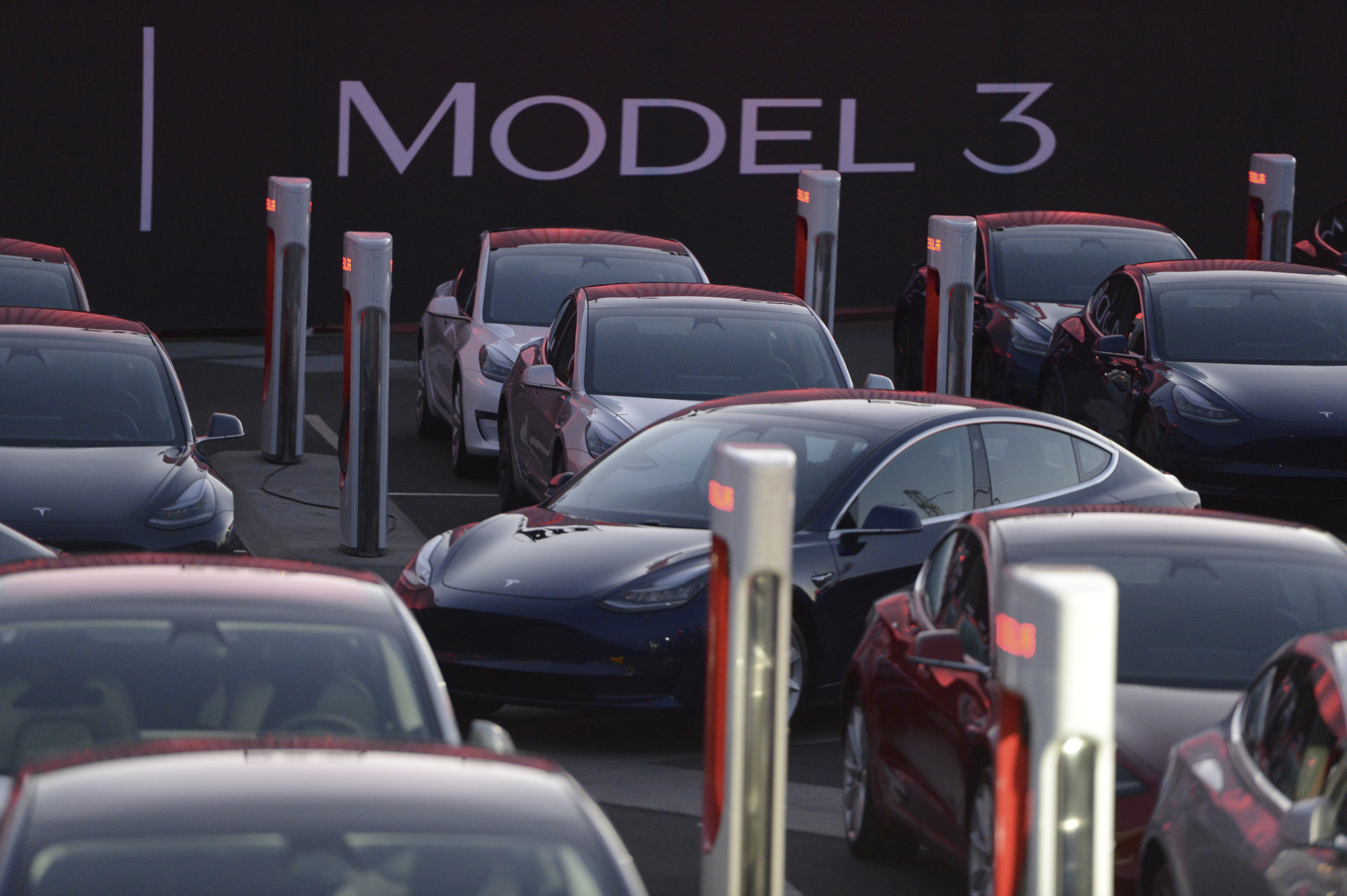 Presentation of the Tesla Model 3