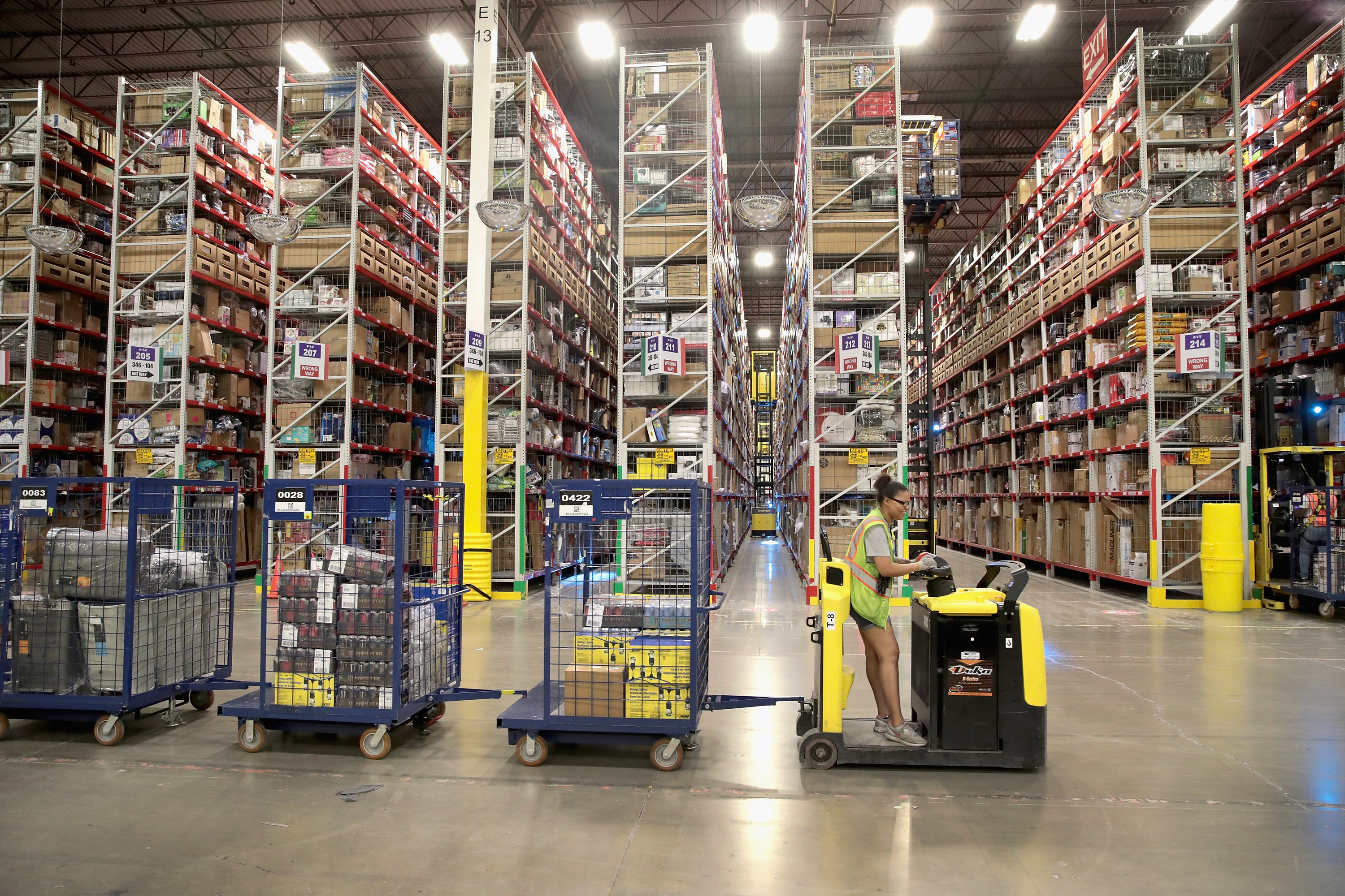 Amazon Hosts Jobs Day Across US To Hire 50,000 For Its Fulfillment Centers