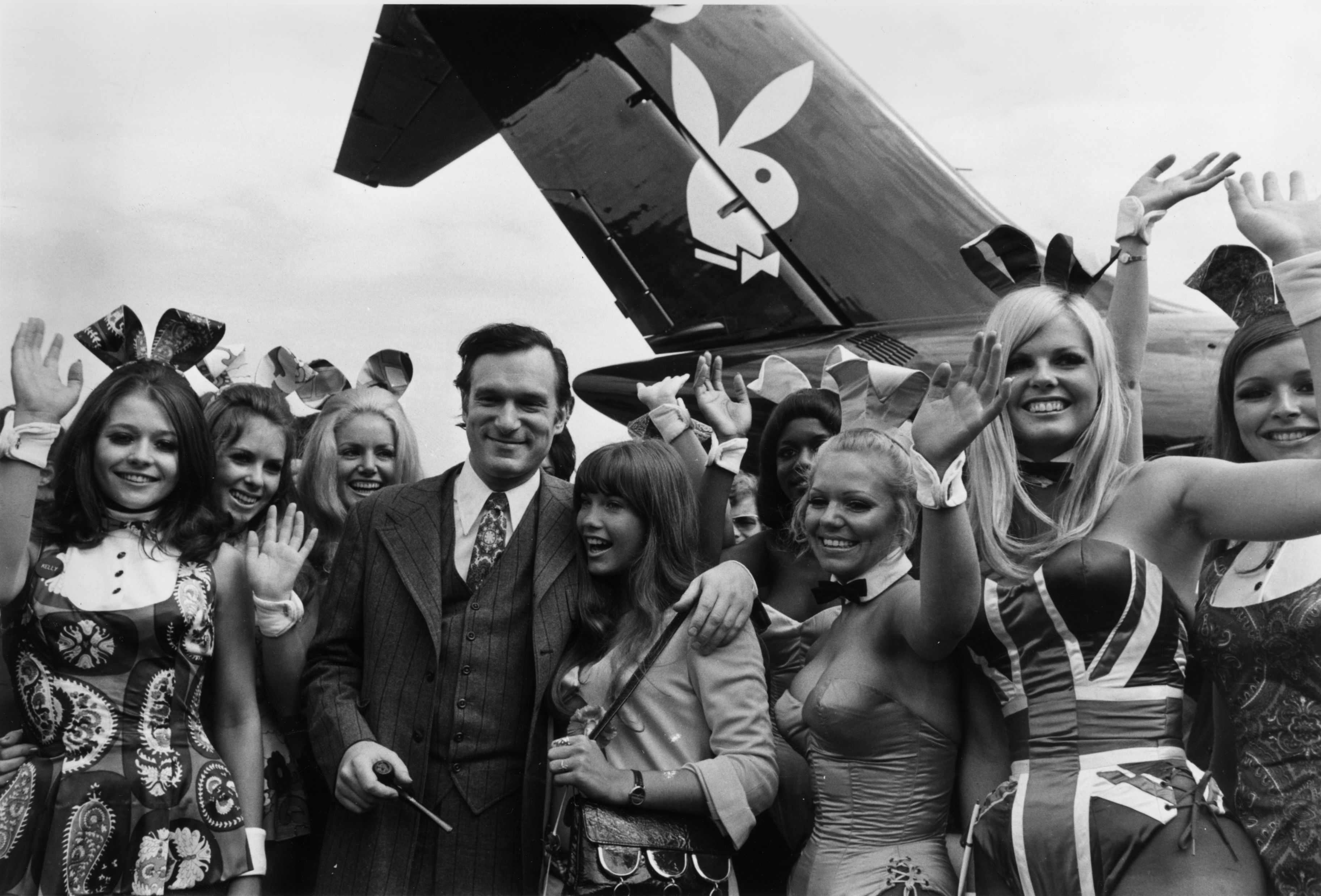 Hefner Flies In