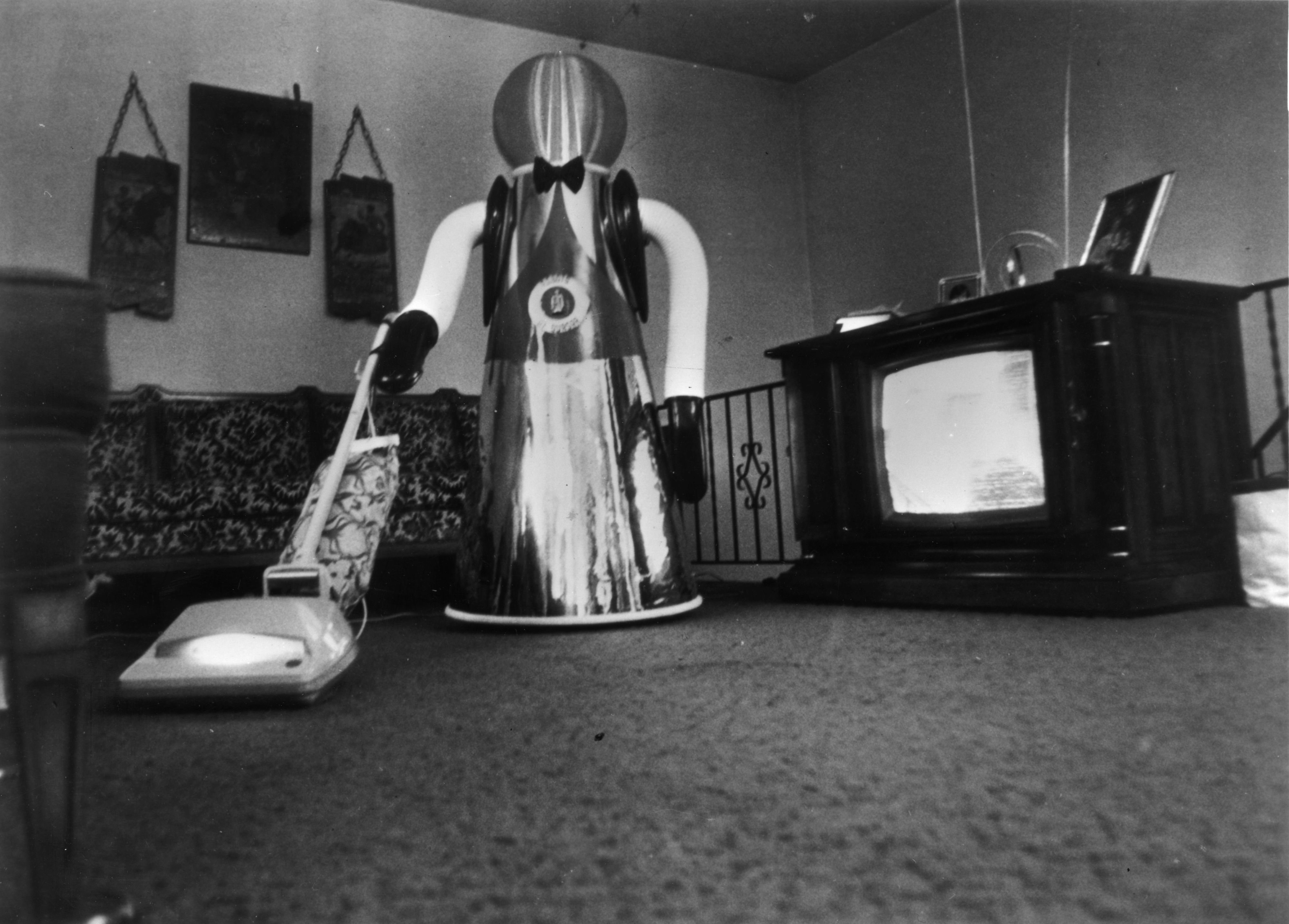 Vacuuming Robot