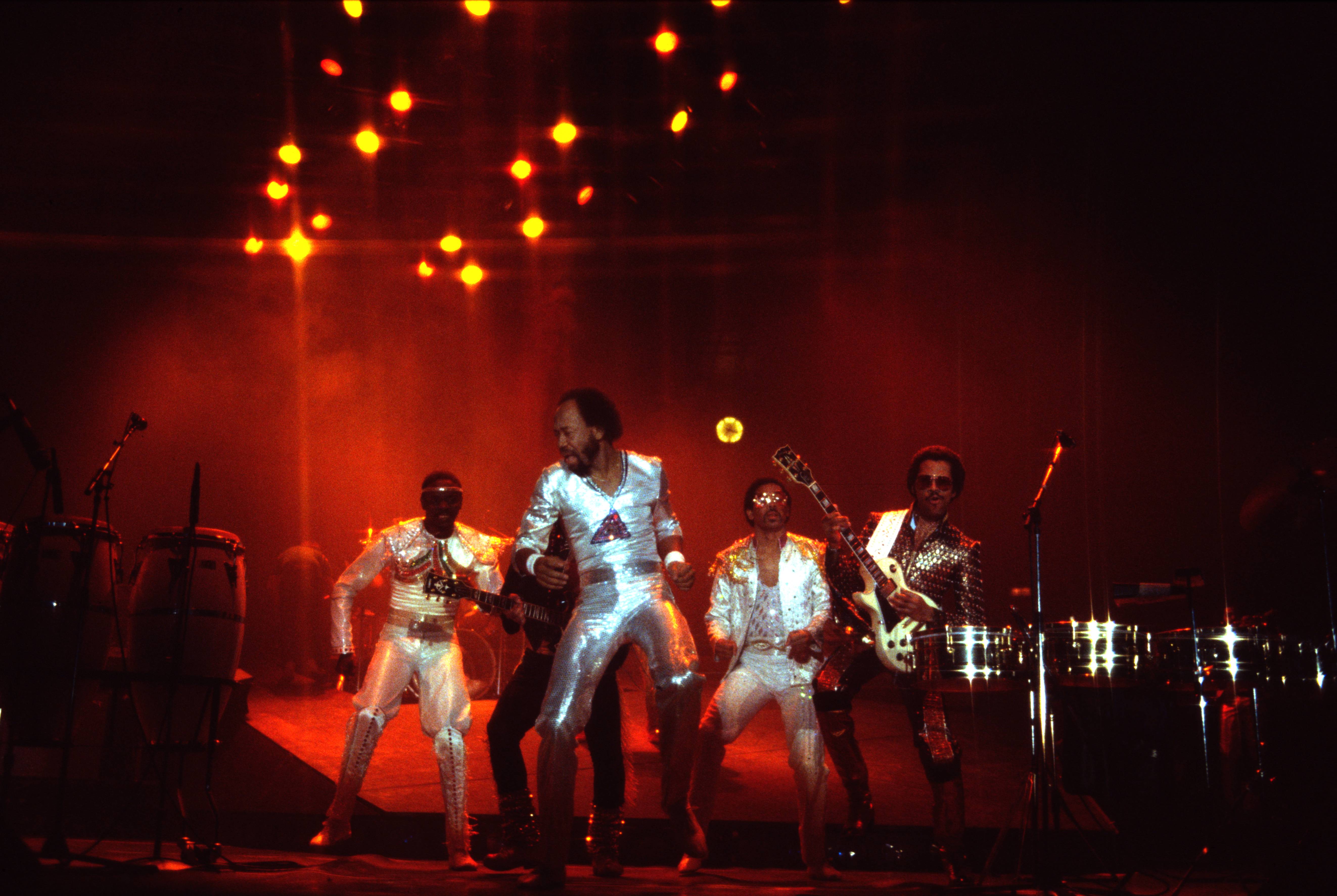 Photo of EARTH WIND &amp; FIRE