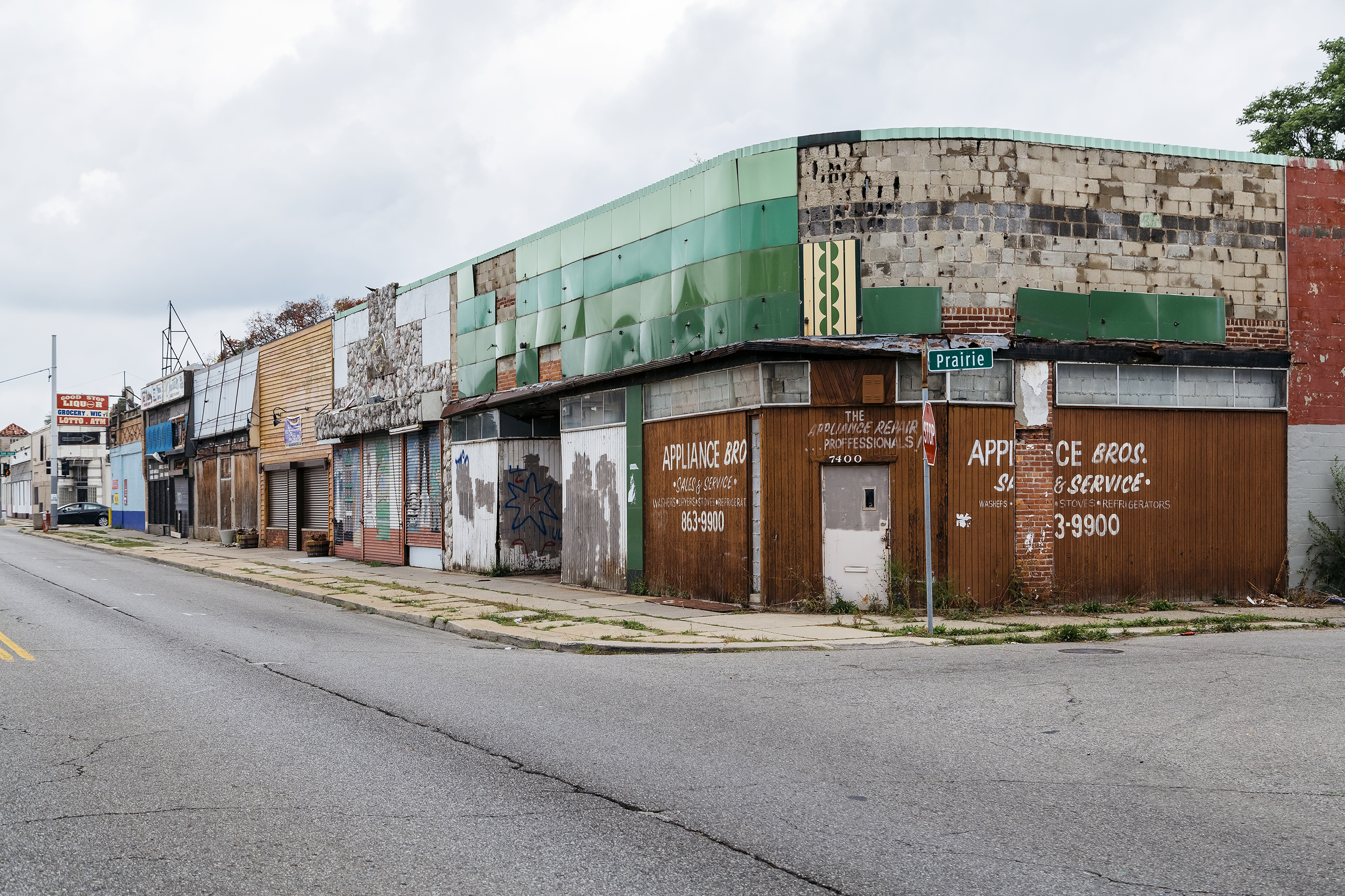 GETTING A NEW HEART
West McNichols Road
(left) was once the
commercial center of
Detroit’s middle-class