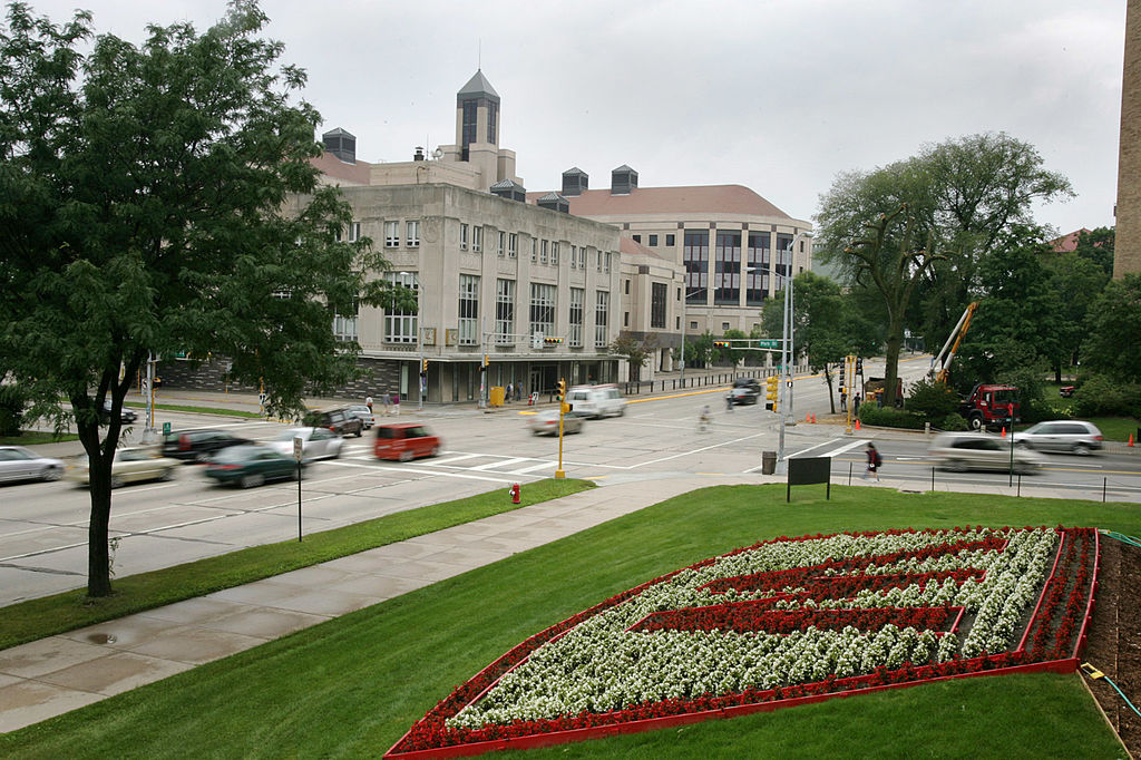 Grainger Hall which houses the University of Wisconsin Busin