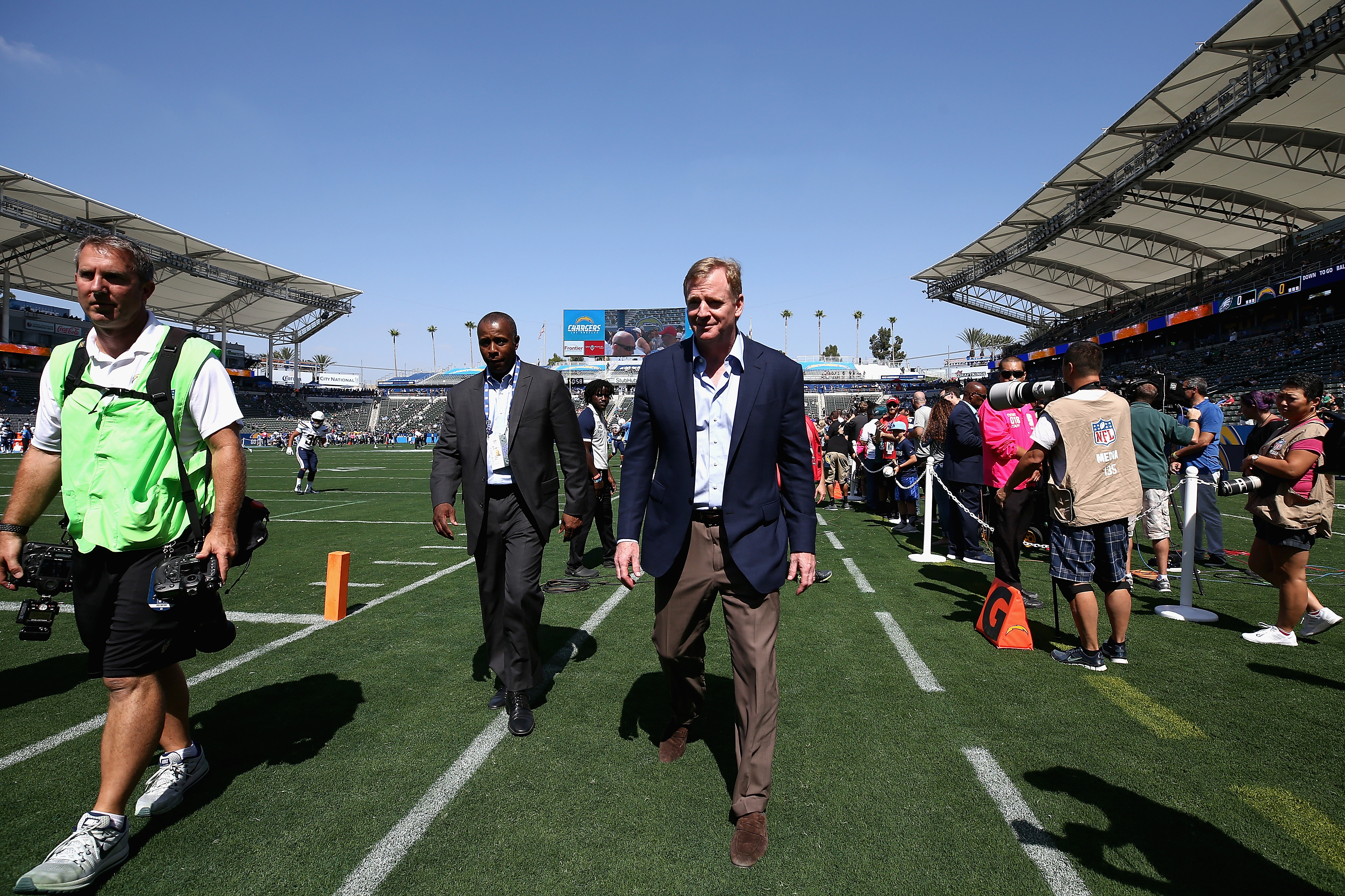 Philadelphia Eagles v Los Angeles Chargers
