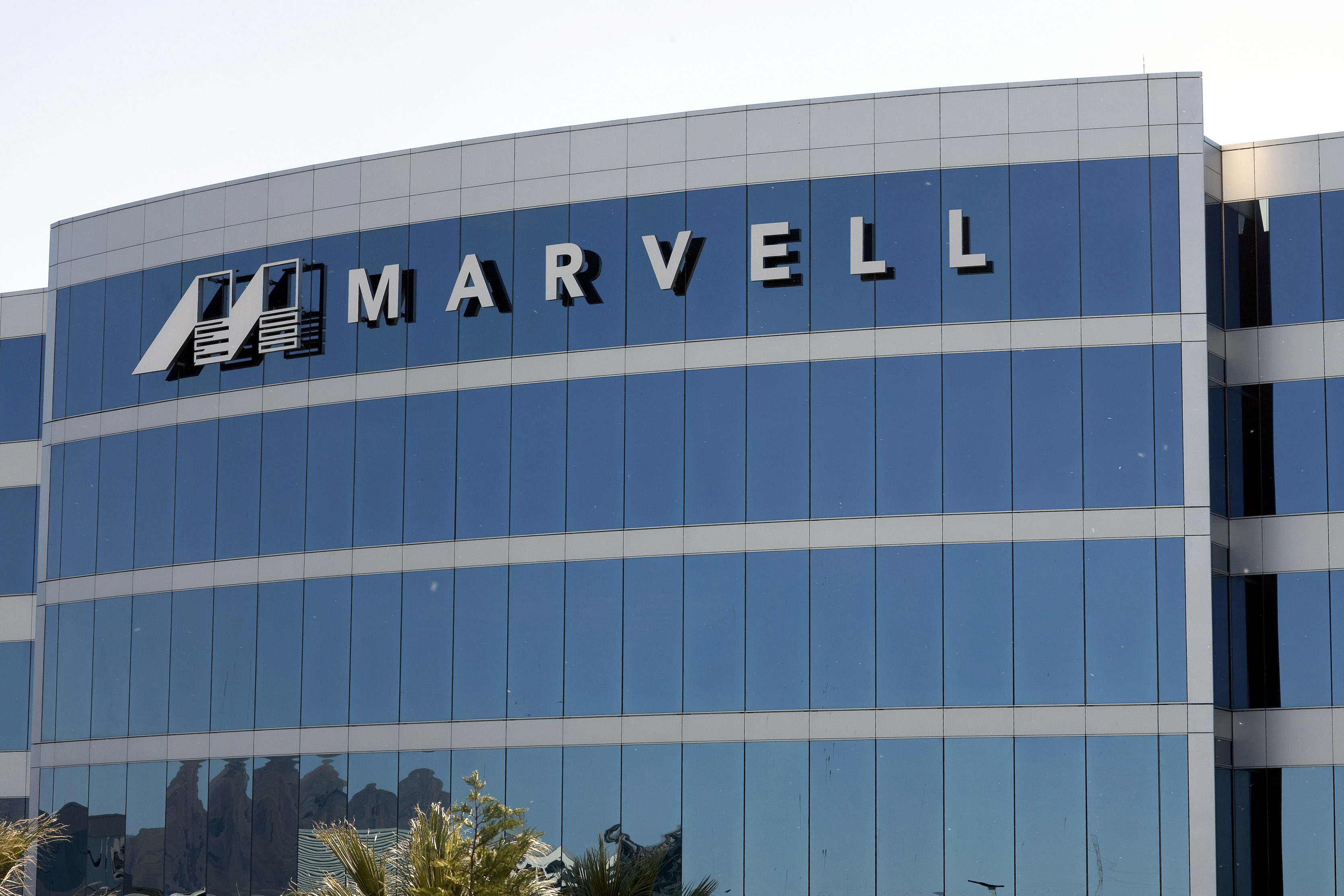 Marvell CEO Says Tablets Are Threat To "Monster" PCs
