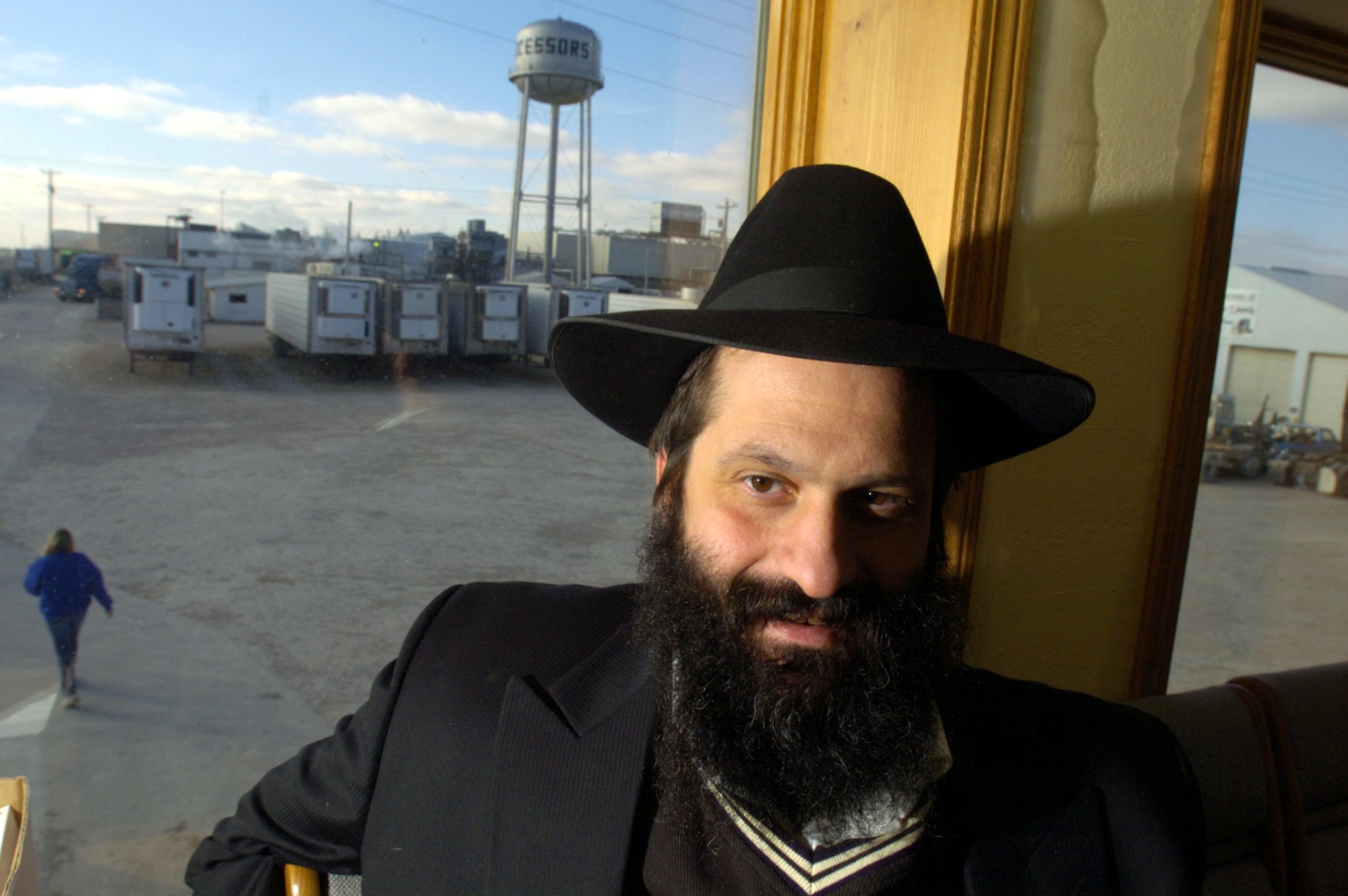Trump commutes sentence of kosher slaughterhouse boss who was in jail for financial crimes