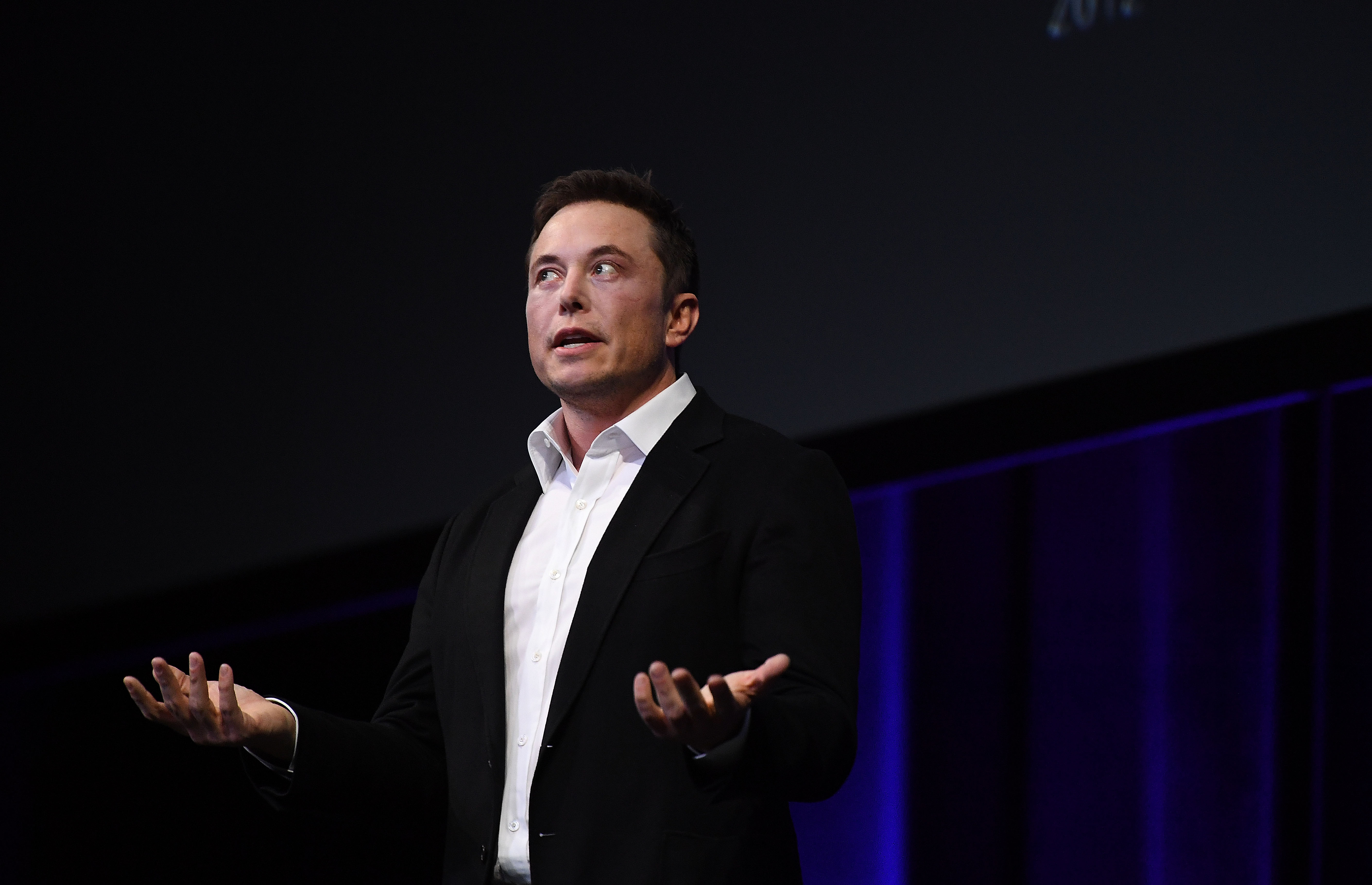Elon Musk Presents SpaceX Plans To Colonise Mars