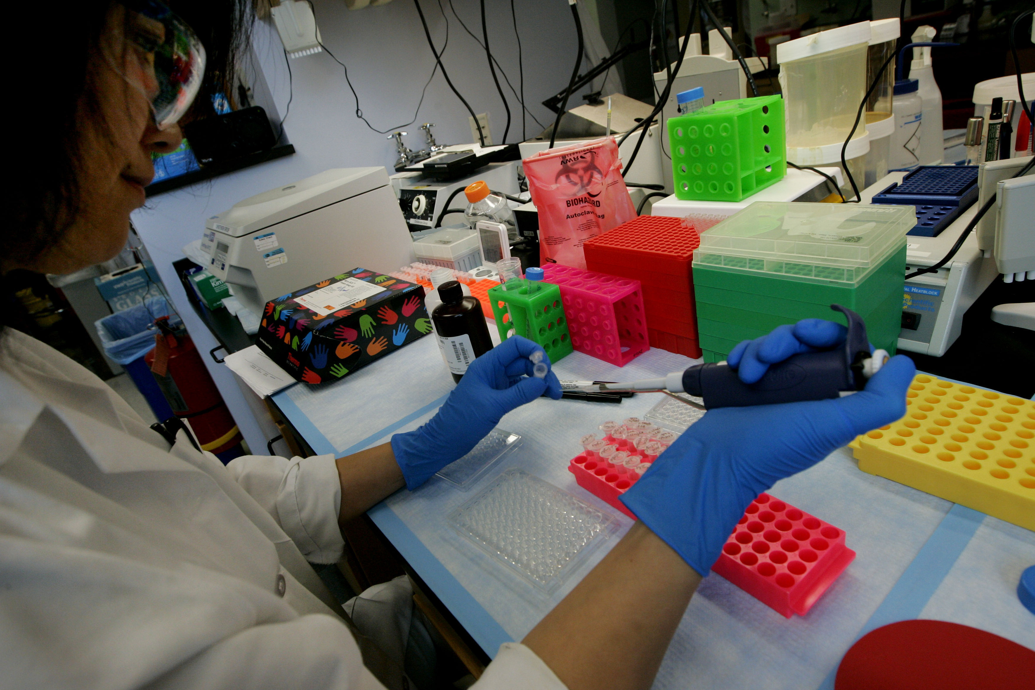 USA - Science - Pfizer Cancer Research