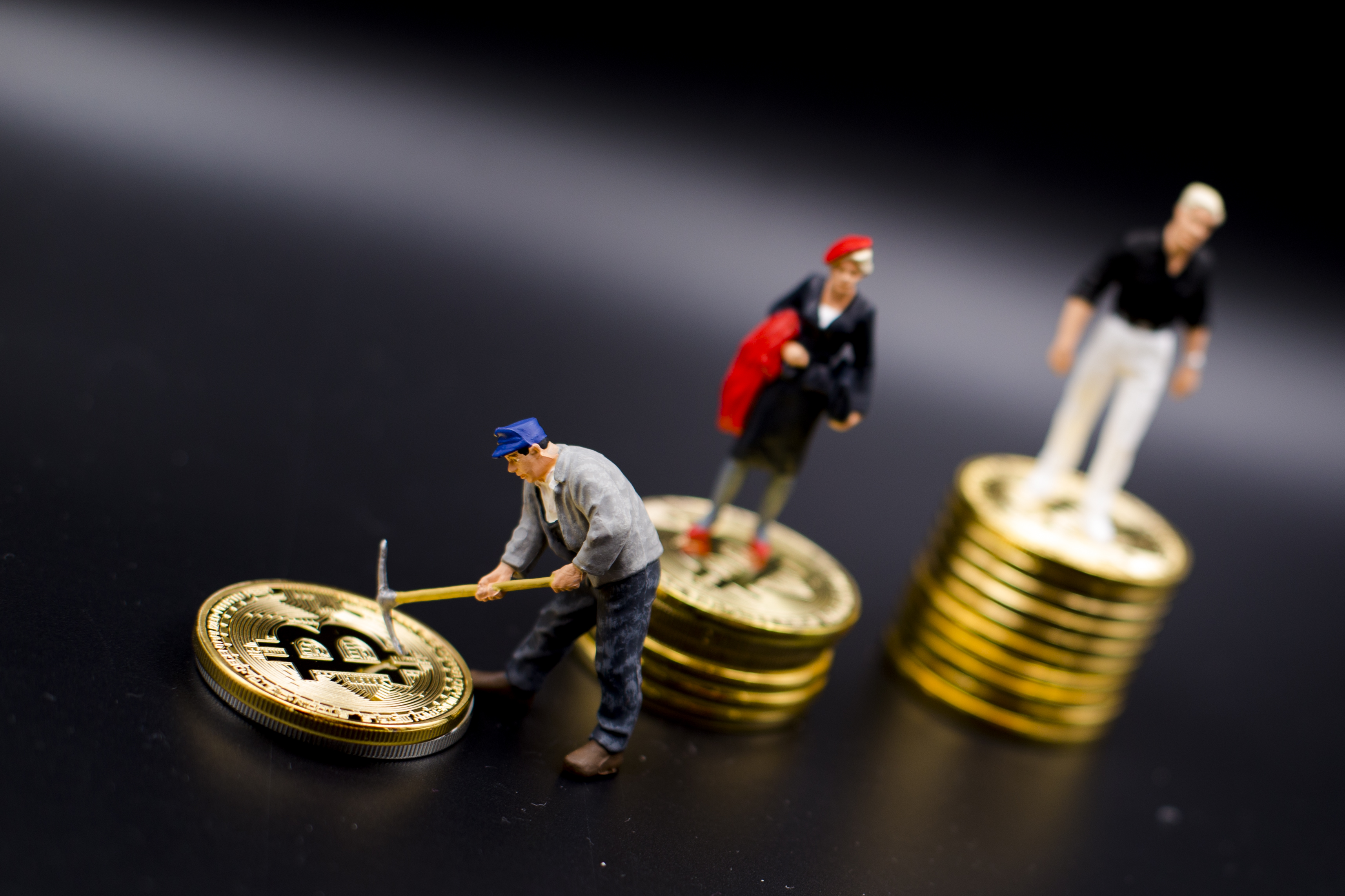 Bitcoin futures launched on first major exchange