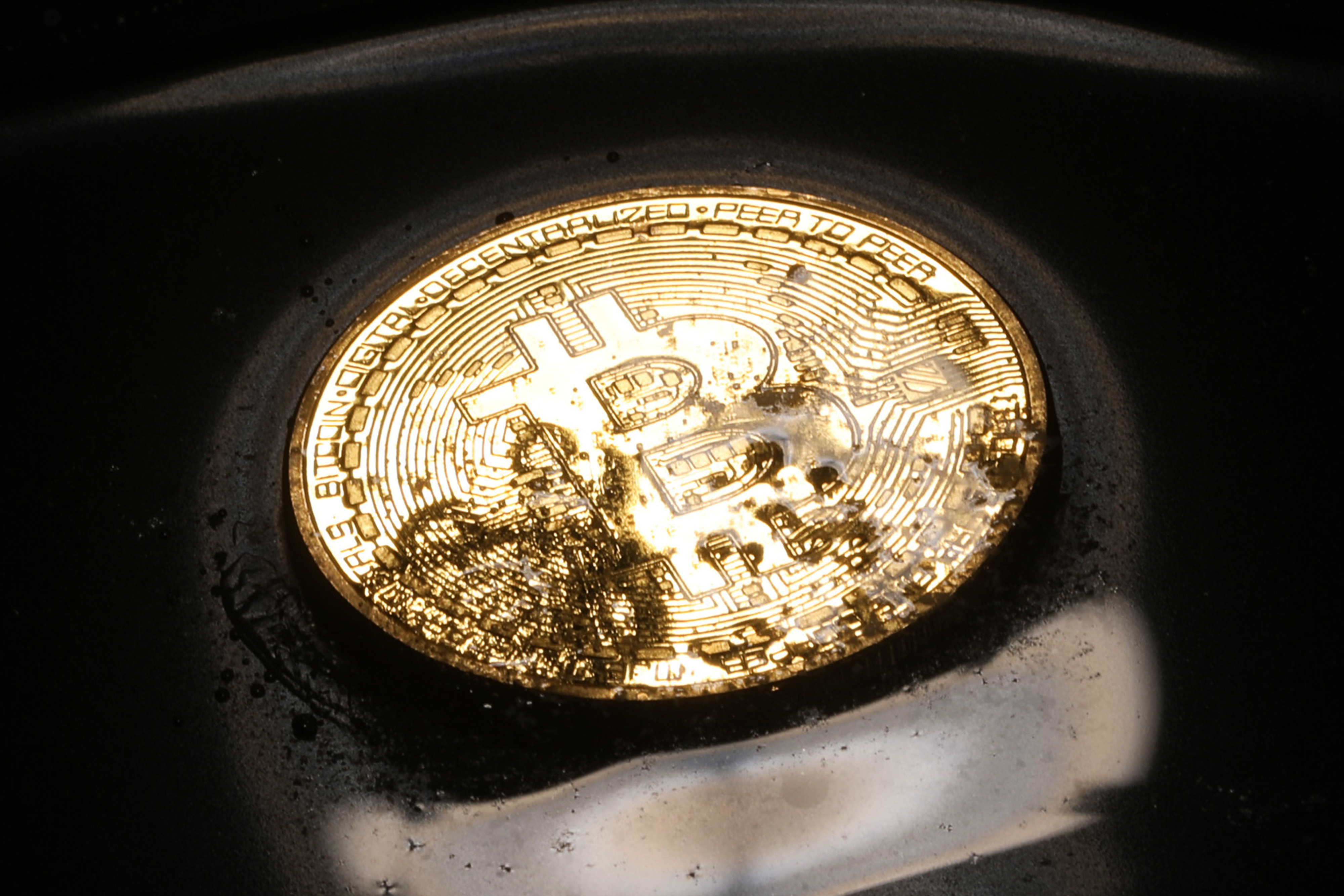 bitcoin price ico bitstrade fraud