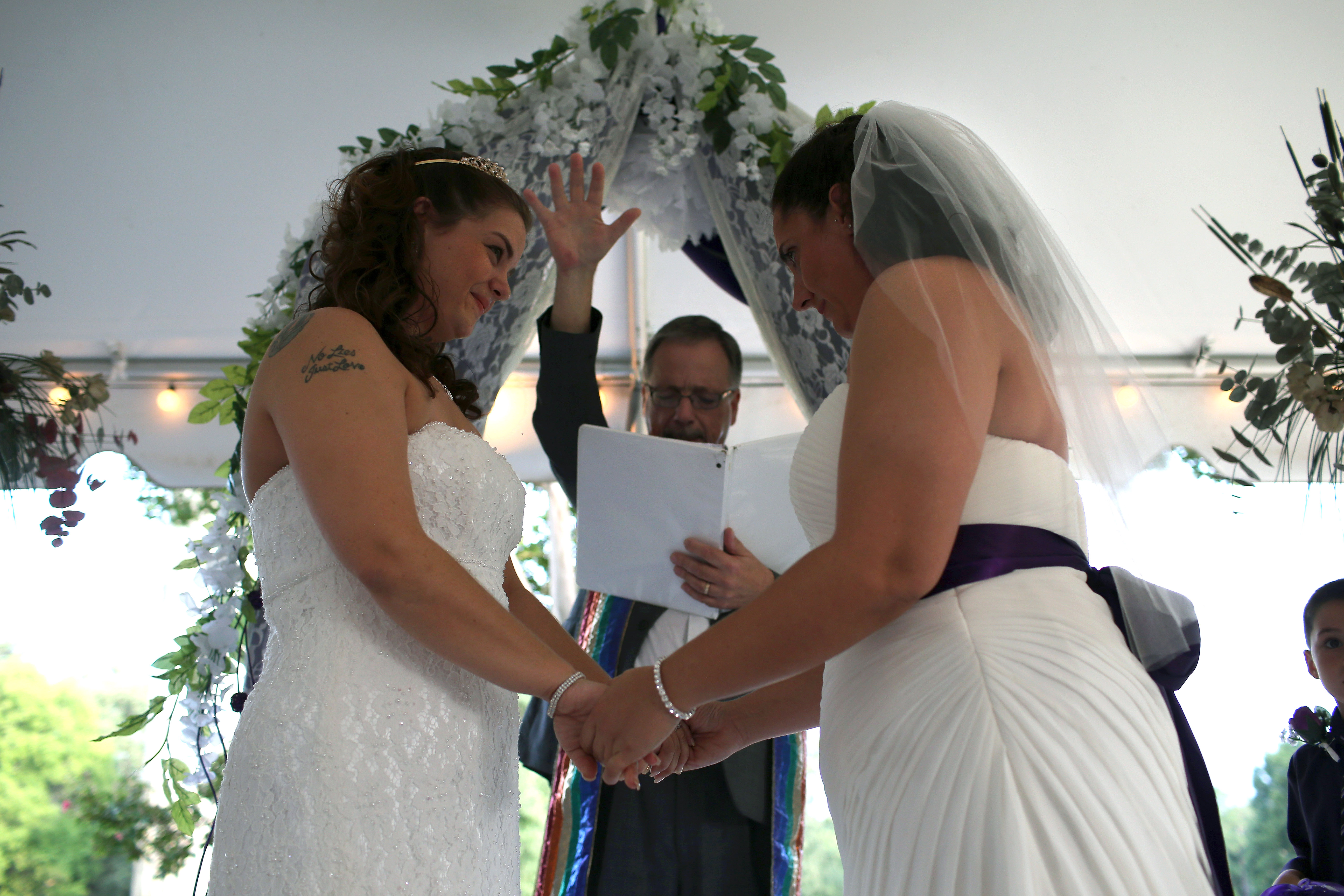 Gay-Marriage-Ceremony-USA