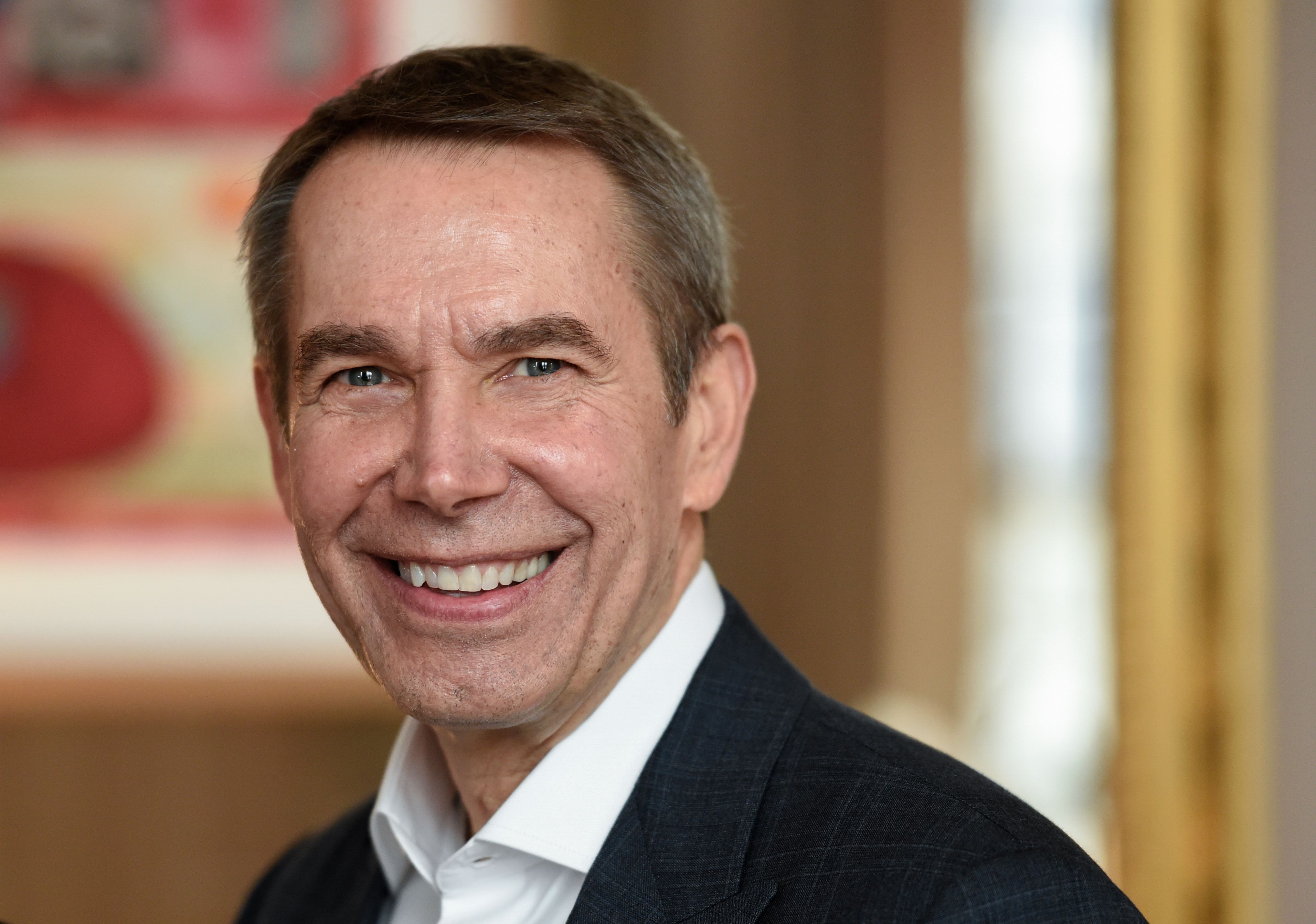 Jeff Koons Sued