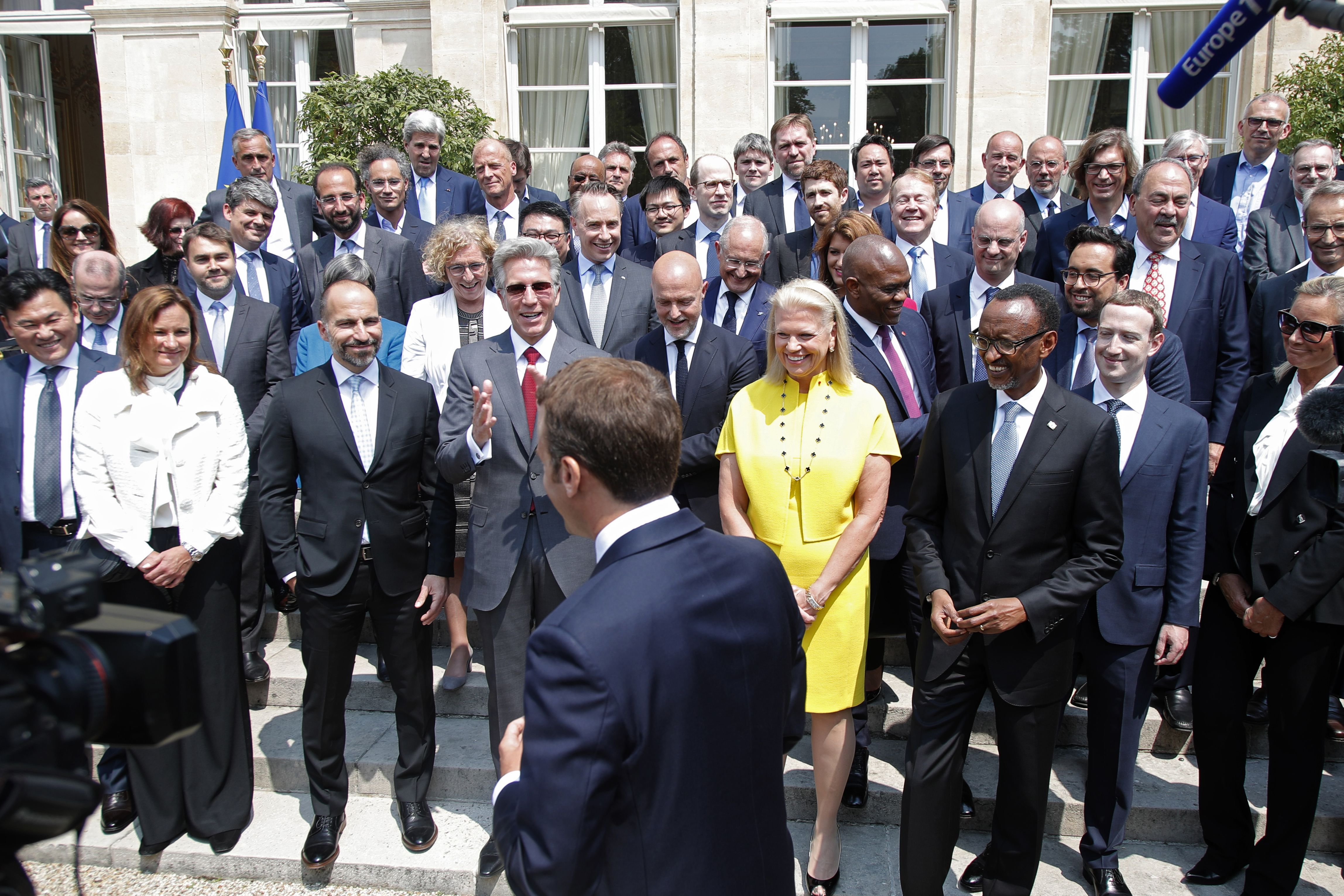 FRANCE-TECHNOLOGY-POLITICS-GOVERNMENT-ECONOMY