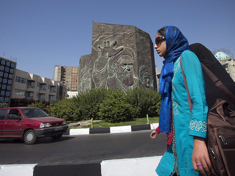 Total Stops Iran Investments as Risk From Sanctions Too High