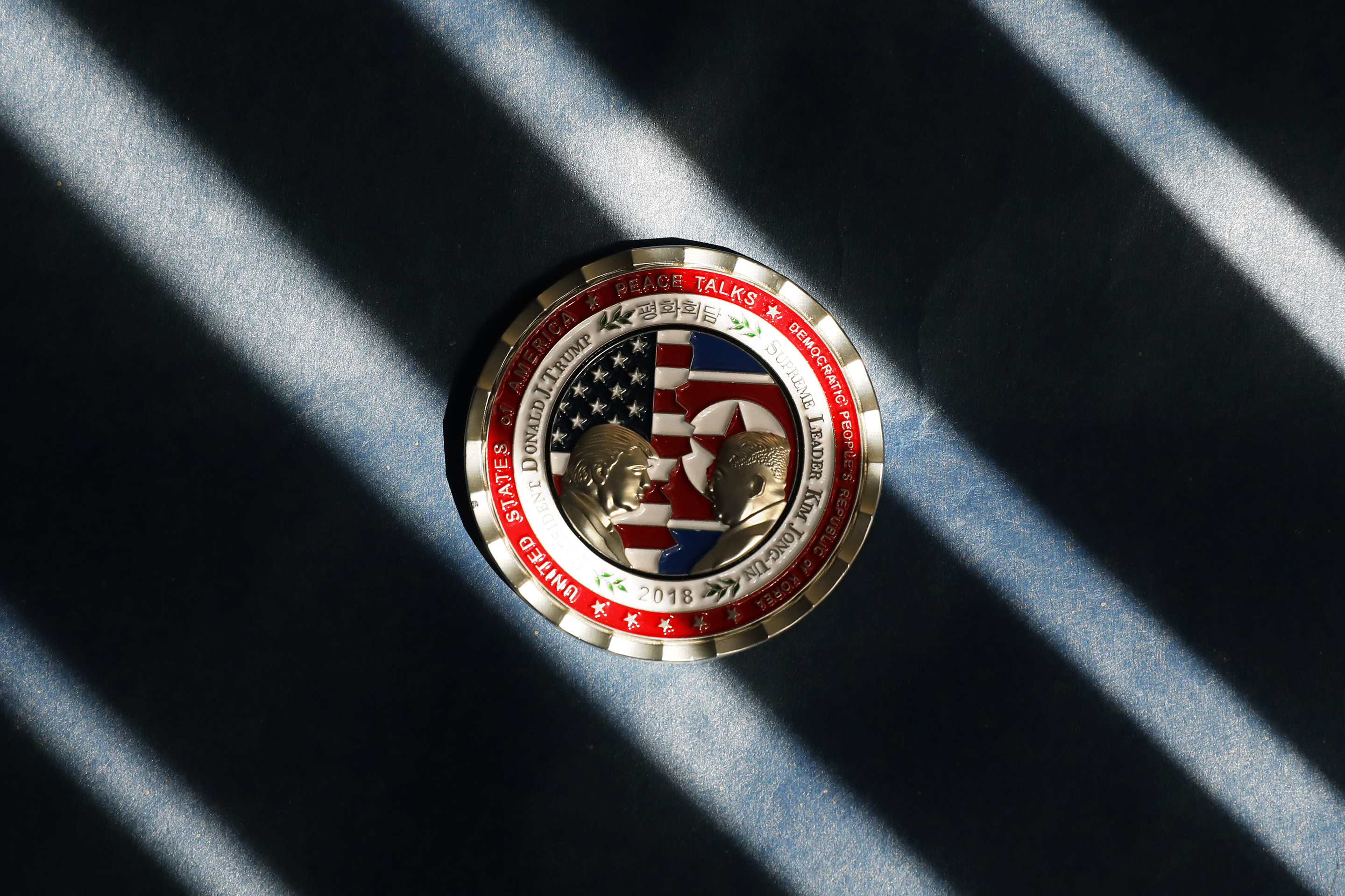trump-kim-jong-un-summit-coins