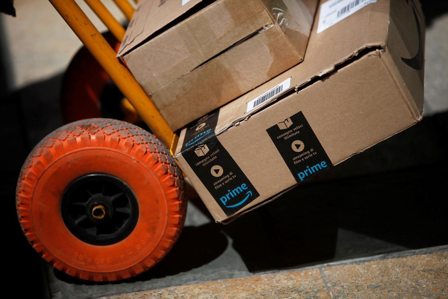 amazon-prime-delivery-box
