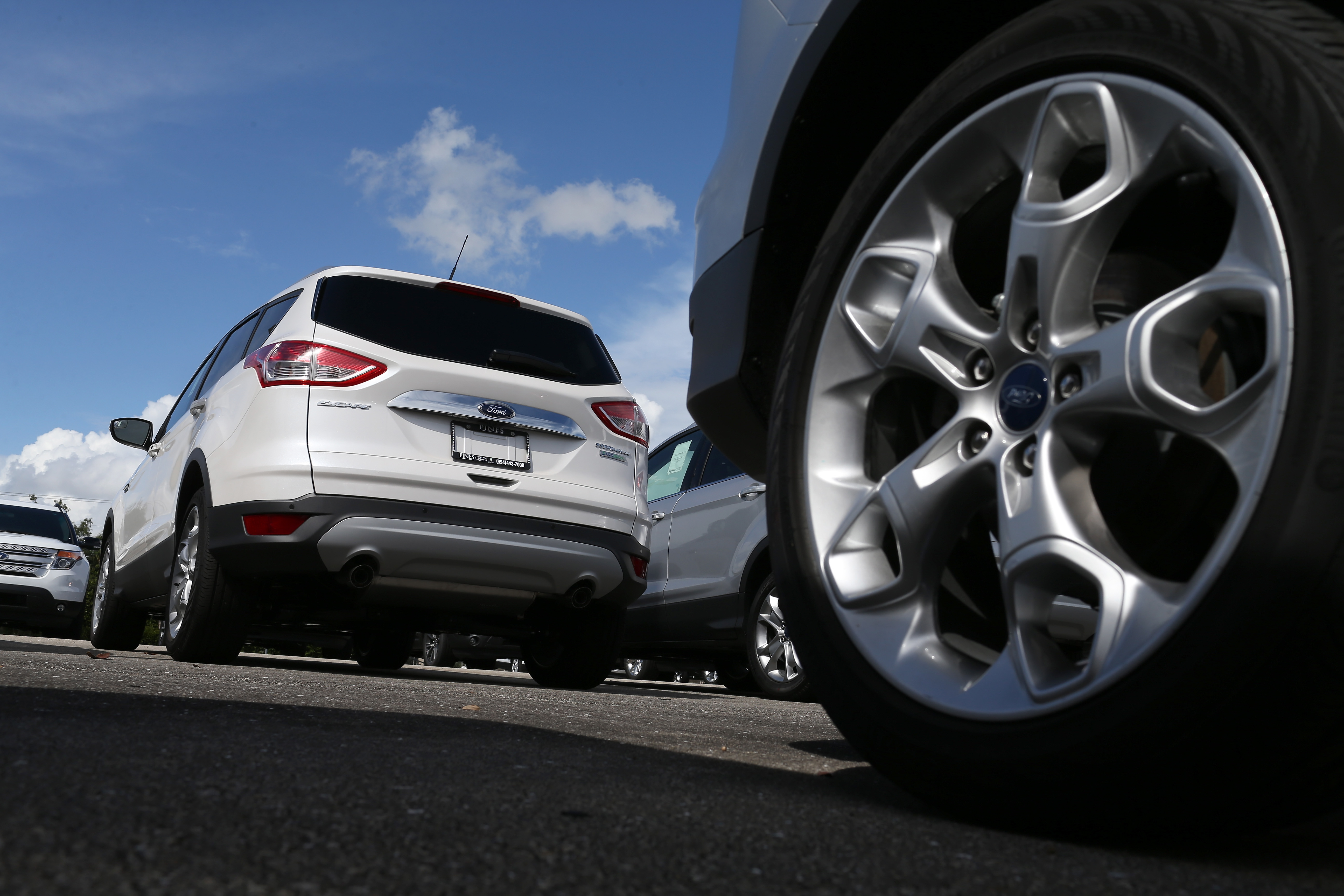 Ford Issues Recall For 850,000 2013-14 Vehicles