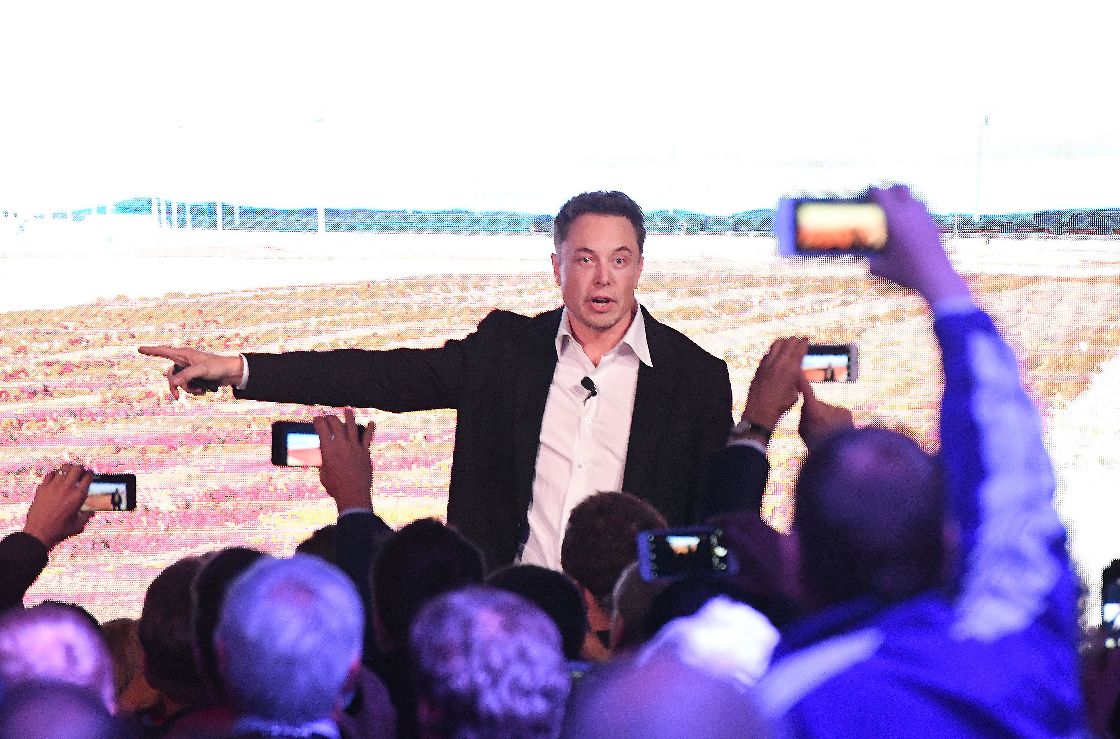 Tesla Launches Powerpack Project In South Australia