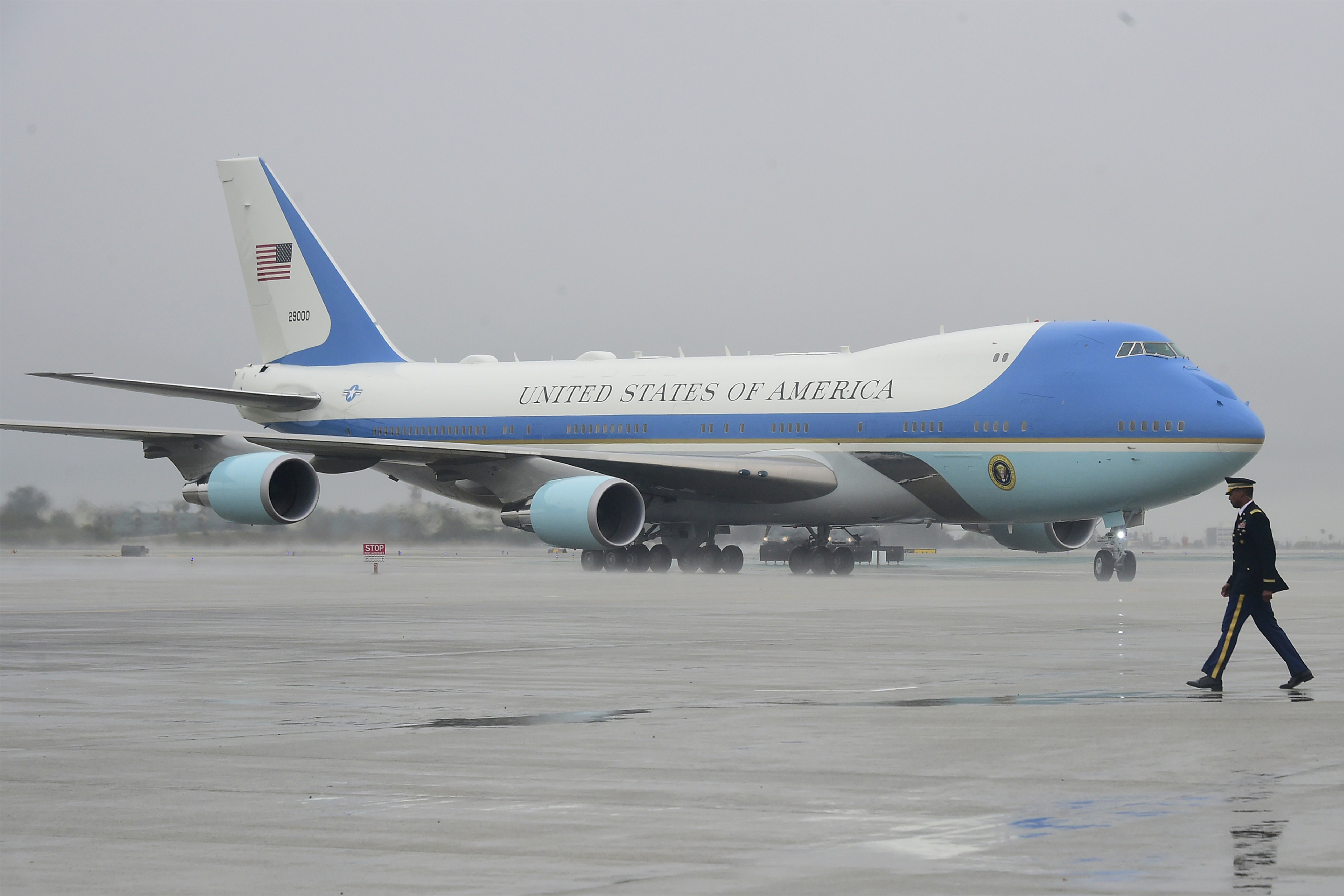 trump-air-force-one