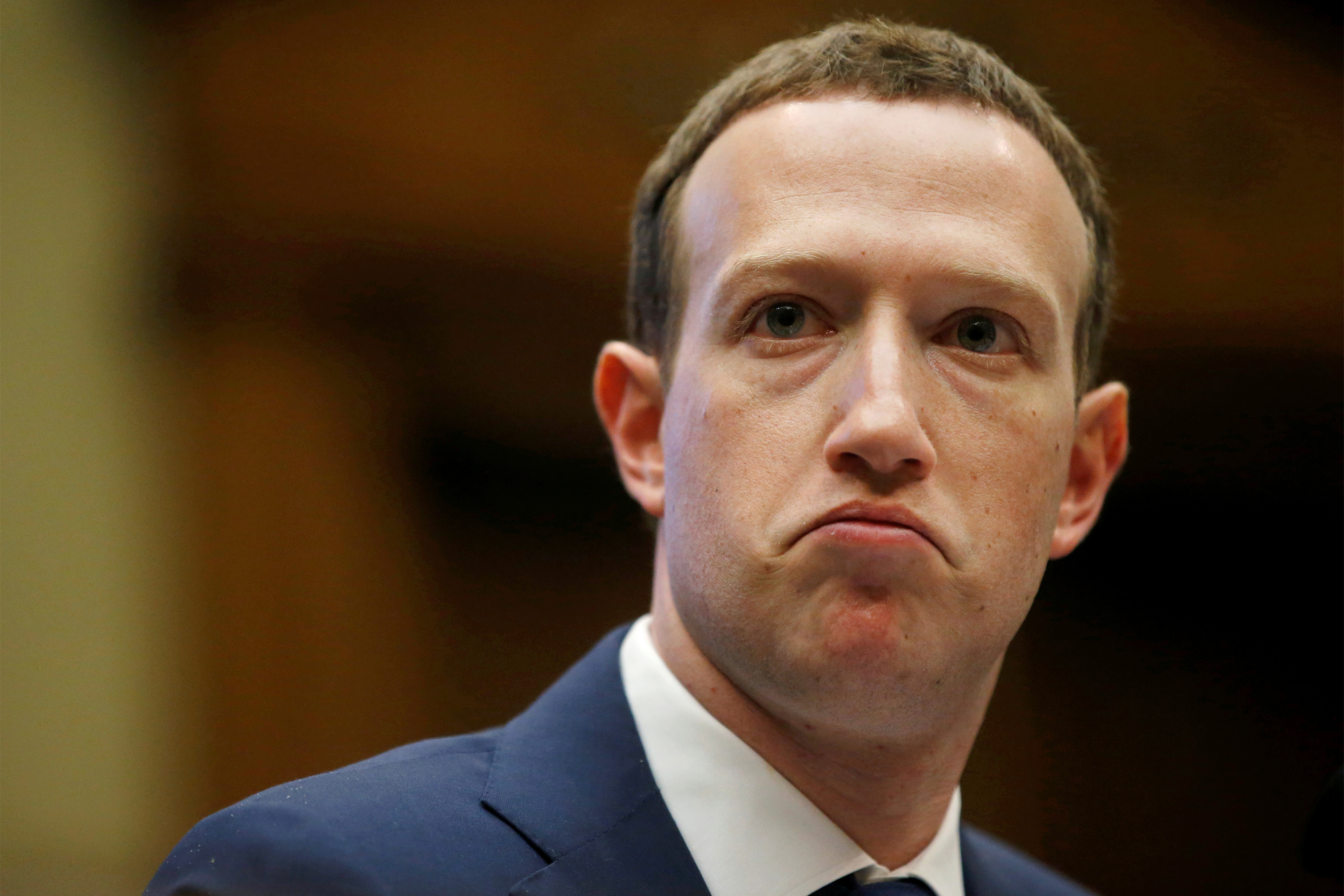 zuckerberg-facebook-shares-drop