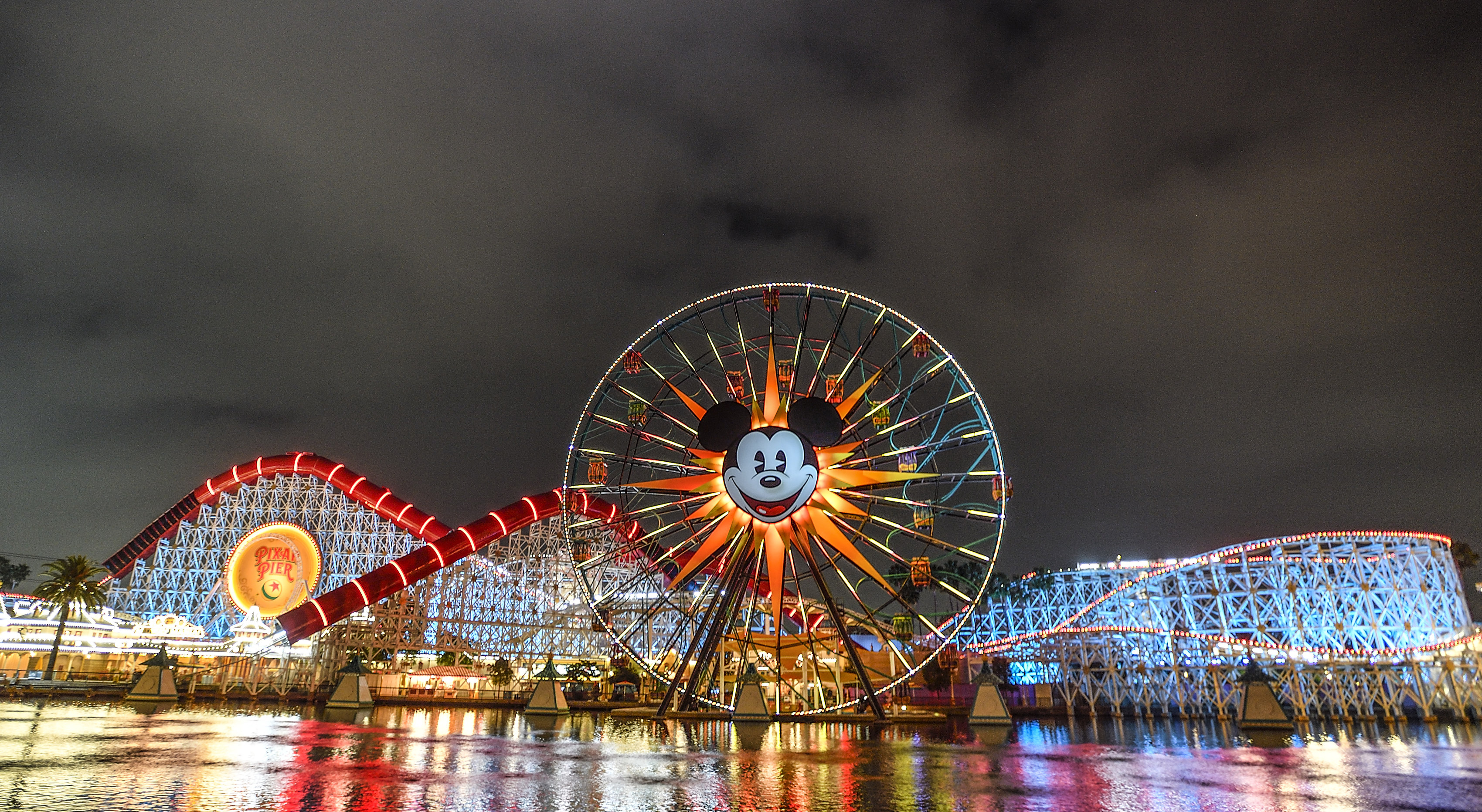 Disney Shelves Plans for Luxury Hotel at Disneyland