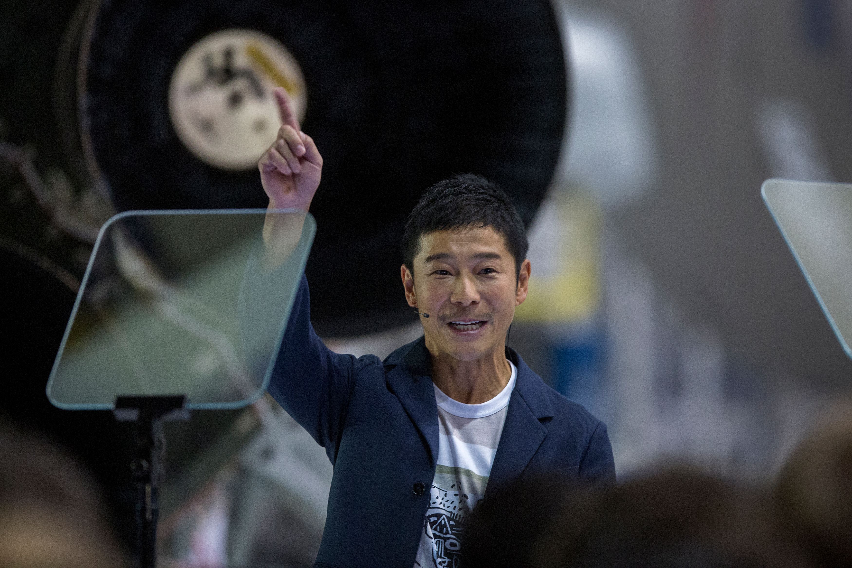 US-SPACE-AEROSPACE-SPACEX-MOON-JAPAN-PEOPLE