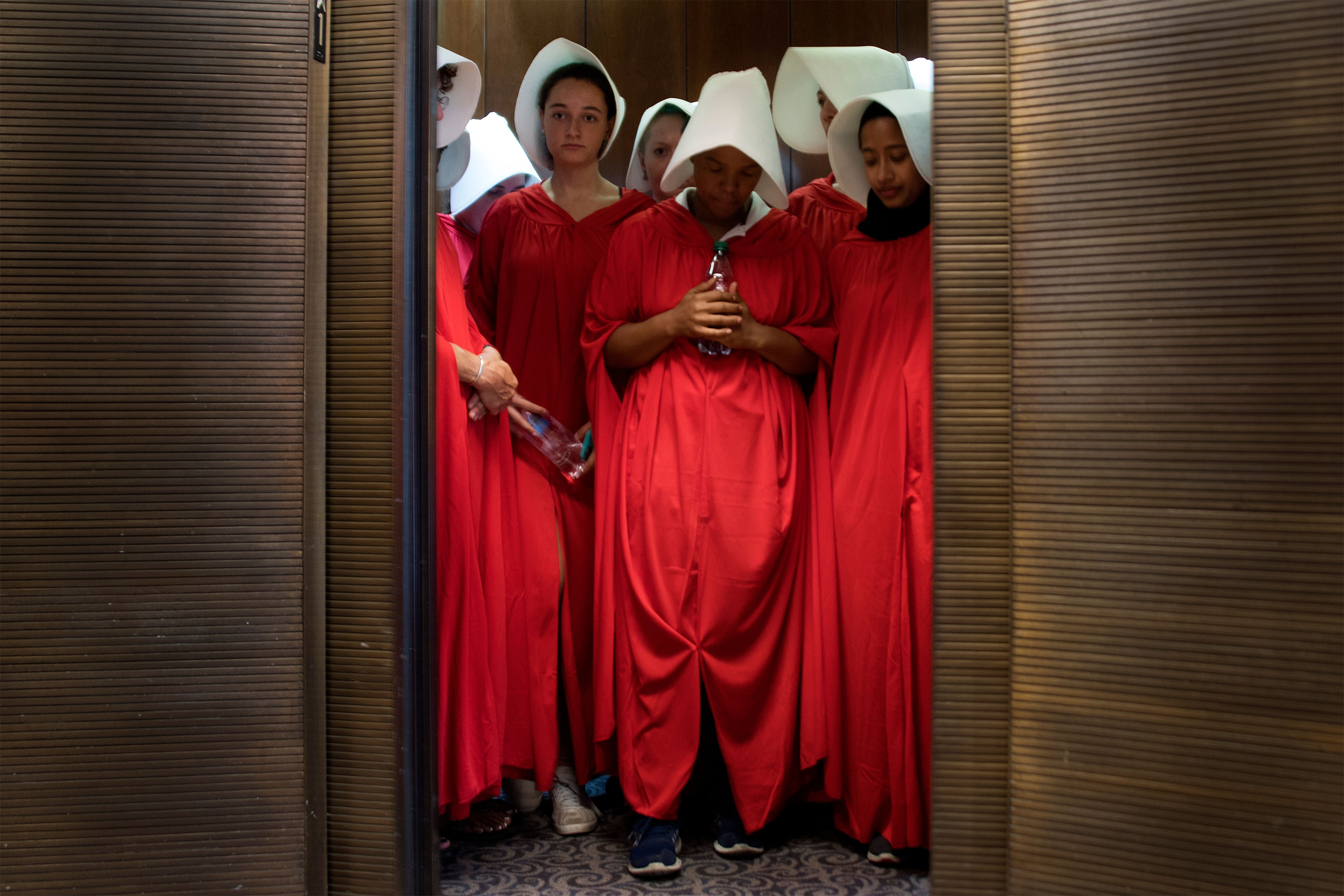 kavanaugh-hearing-handmaids-protest