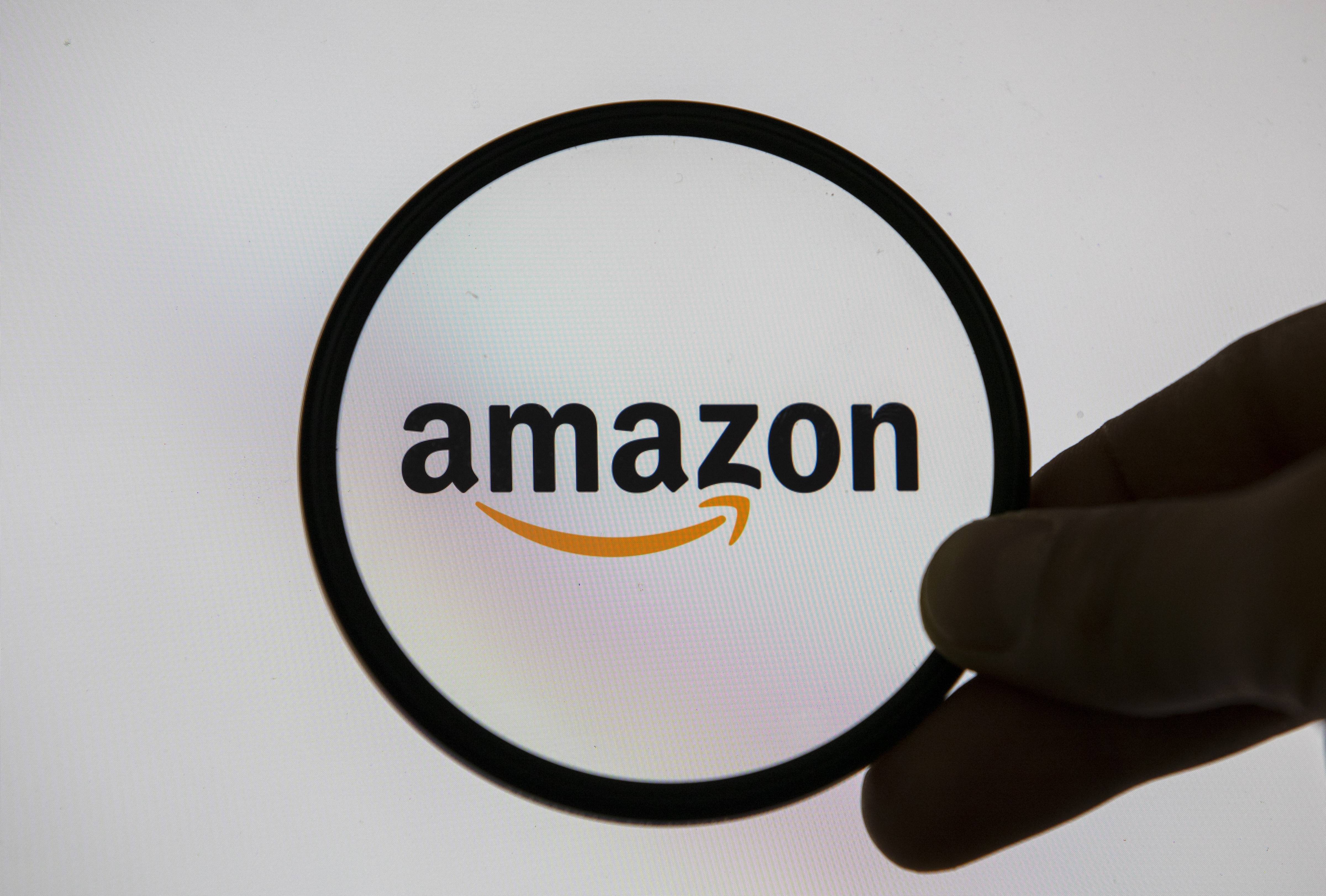 'Amazon' online shopping website